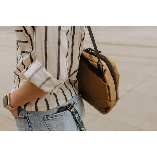 Peak Design Everyday Sling 6L V2 Camera Bag - Waterproof & Lightweight Coyote Brown Crossbody Sling for Photographers, Travel & Daily Commute