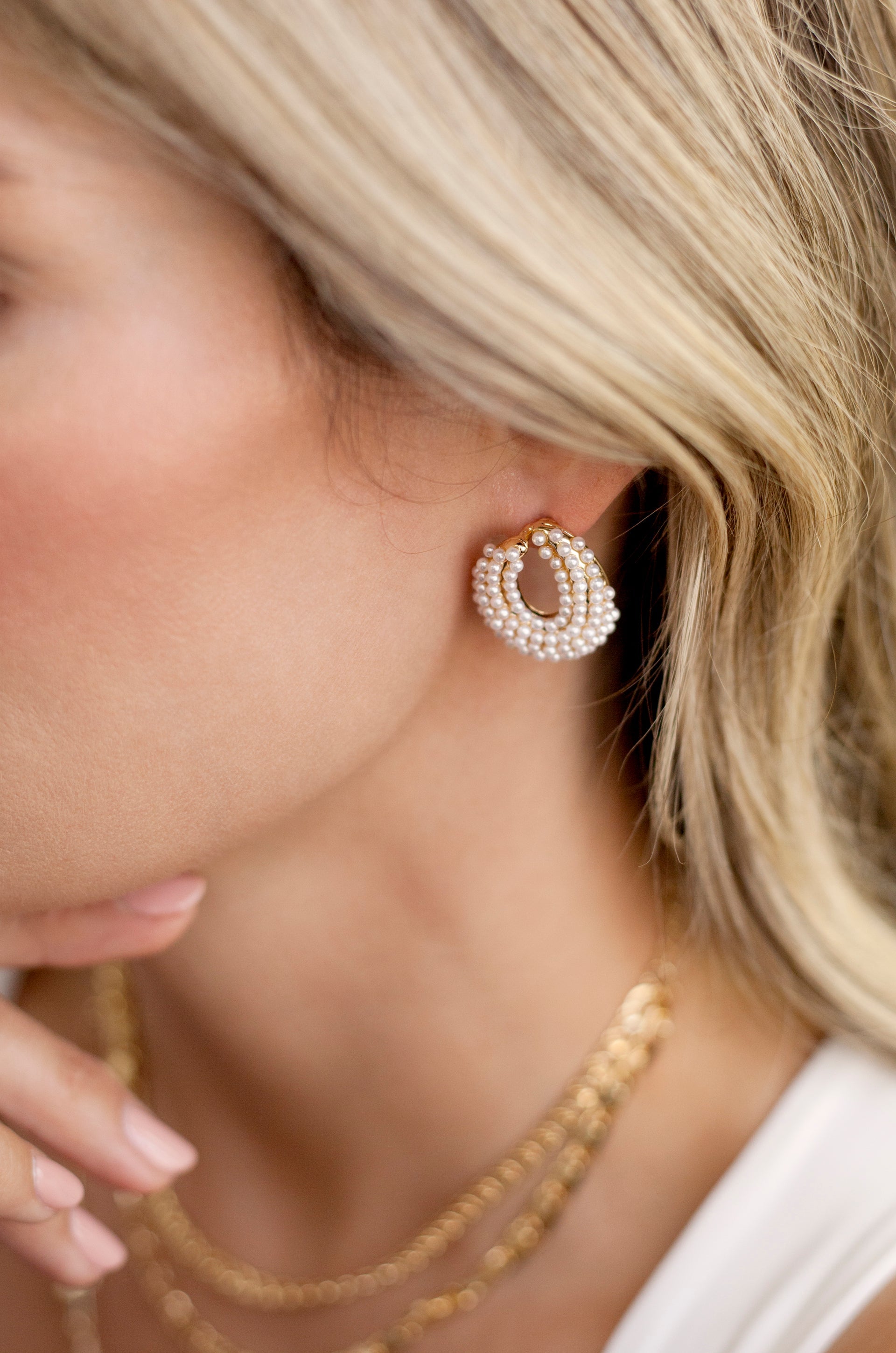 Classic Pearl Cluster Stud Earrings for Women - 14K Gold Plated Elegant Jewelry Gift for Wedding, Anniversary & Special Occasions
