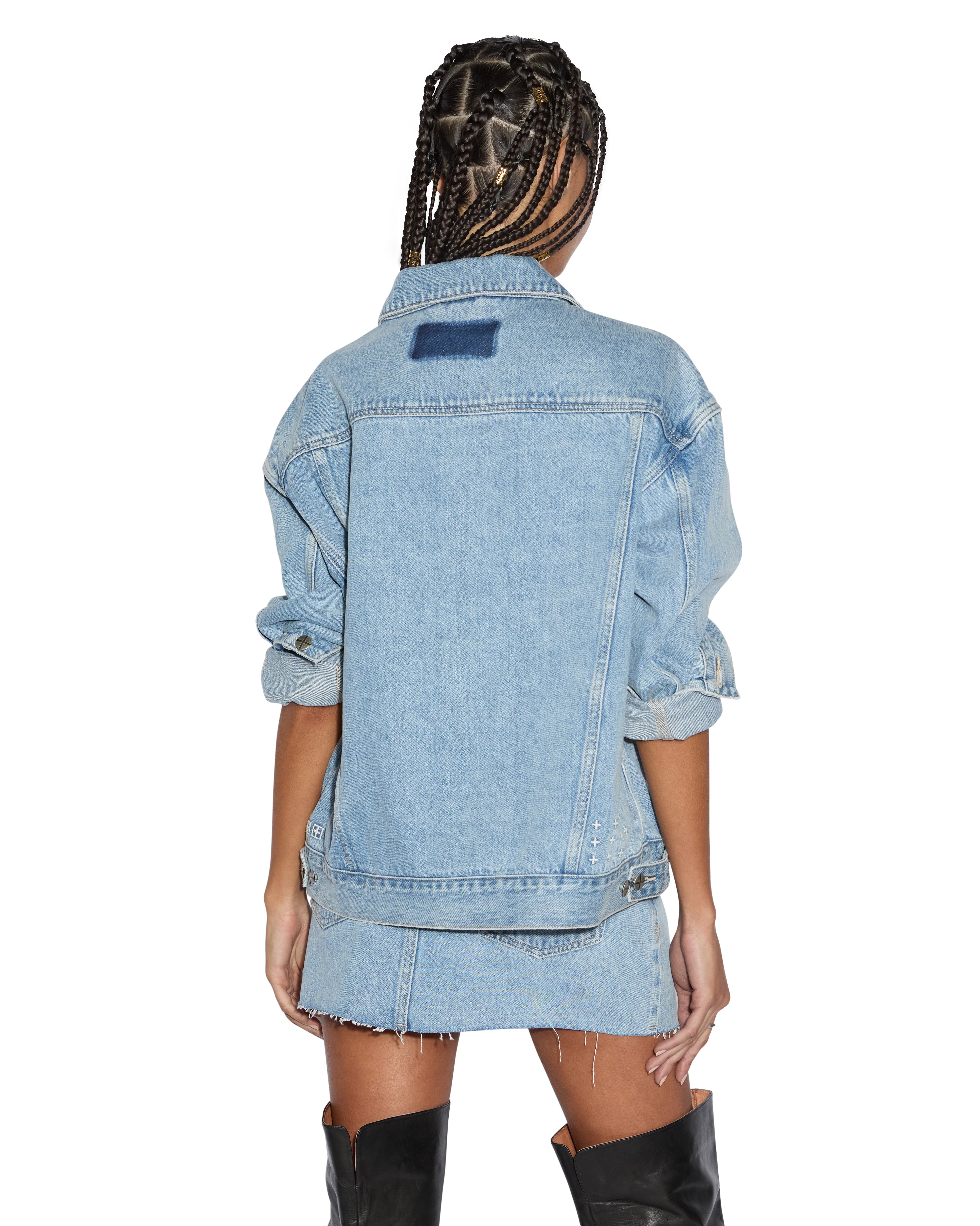 Oversized Distressed Jacket for Women - Trendy Ripped Denim Coat - Perfect for Streetwear, Casual Outfits & Layering in Fall/Winter