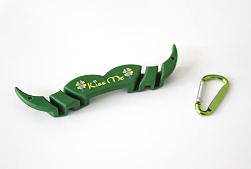 Green Kiss Me