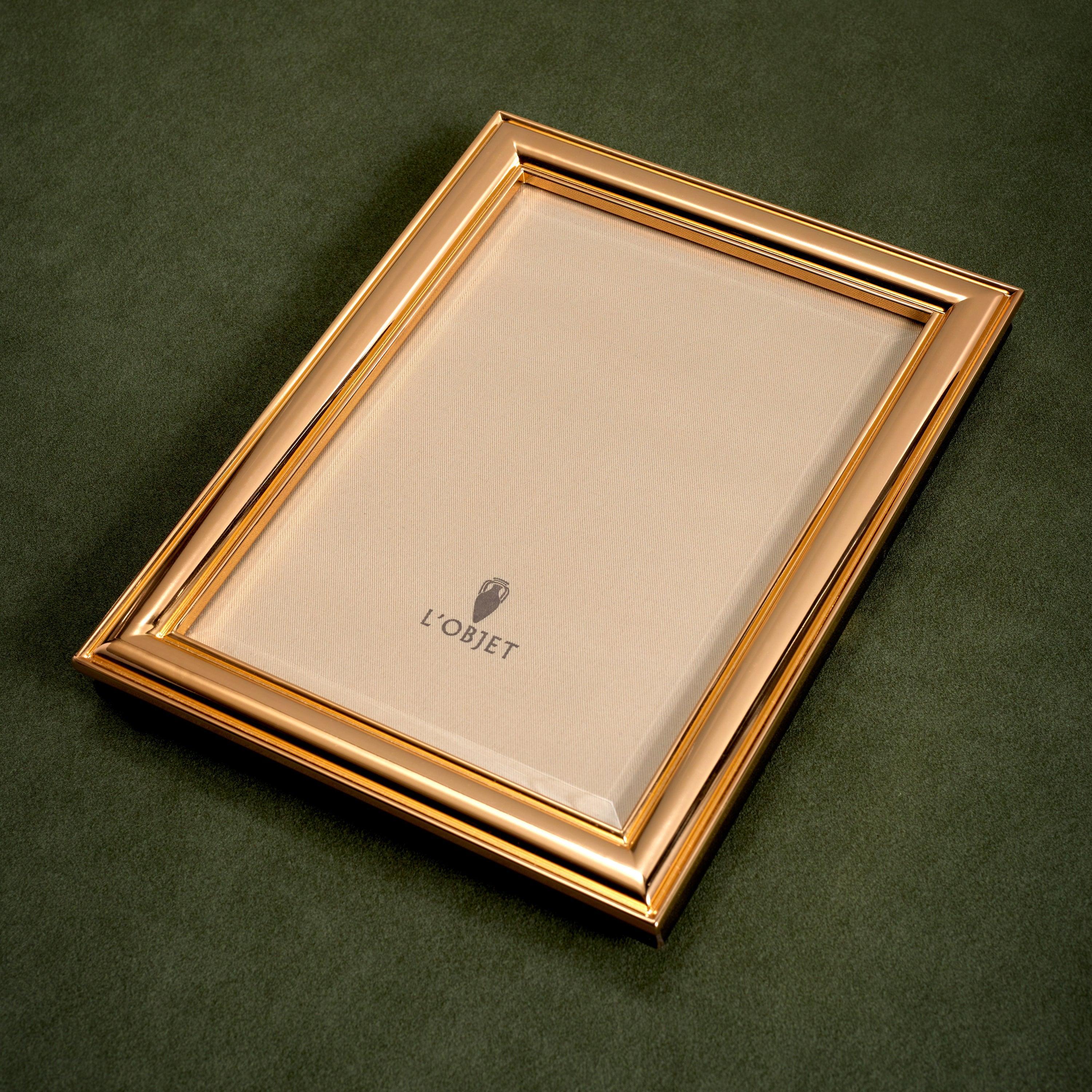 8x10 Oscar Frame in Gold - Elegant Picture Frame for Awards, Certificates, and Memorabilia - Perfect for Home, Office, or Gift Display
