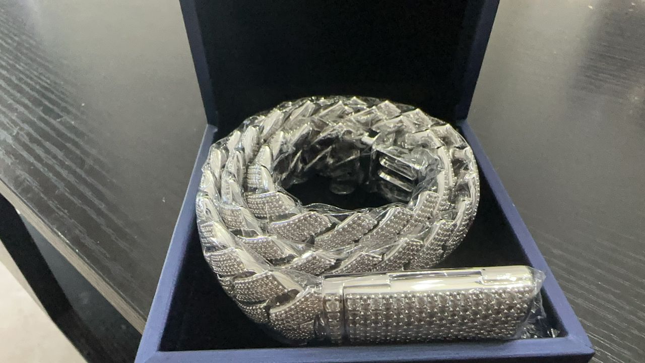 20-Piece Moissanite Cuban Link Tennis Chain Necklace 18mm Iced Out for Men & Women - Perfect for Parties, Weddings & Everyday Luxury Jewelry