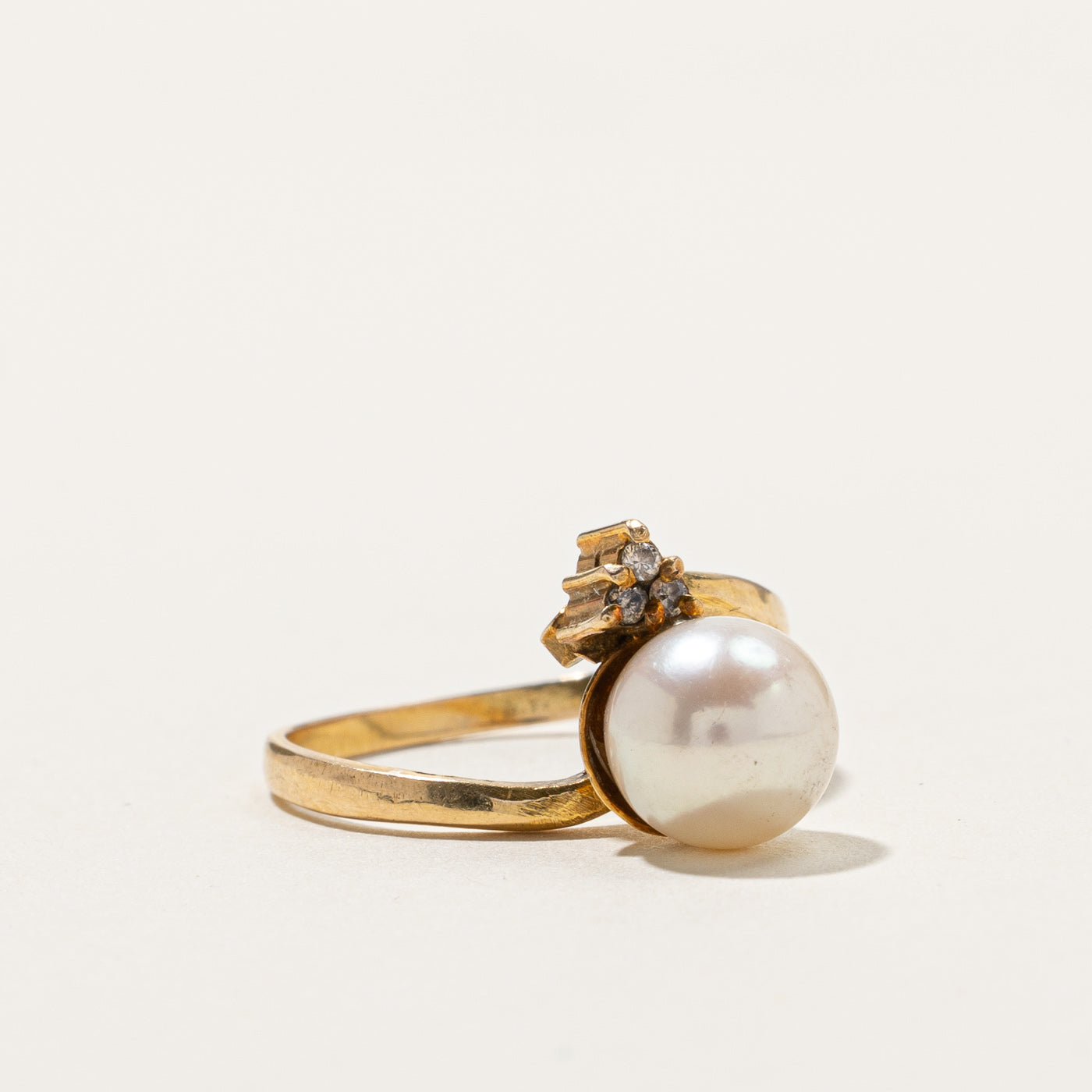 0.03ctw Bypass Pearl & Diamond Ring - Size 6 | Elegant Stackable Jewelry for Weddings, Anniversaries & Special Occasions