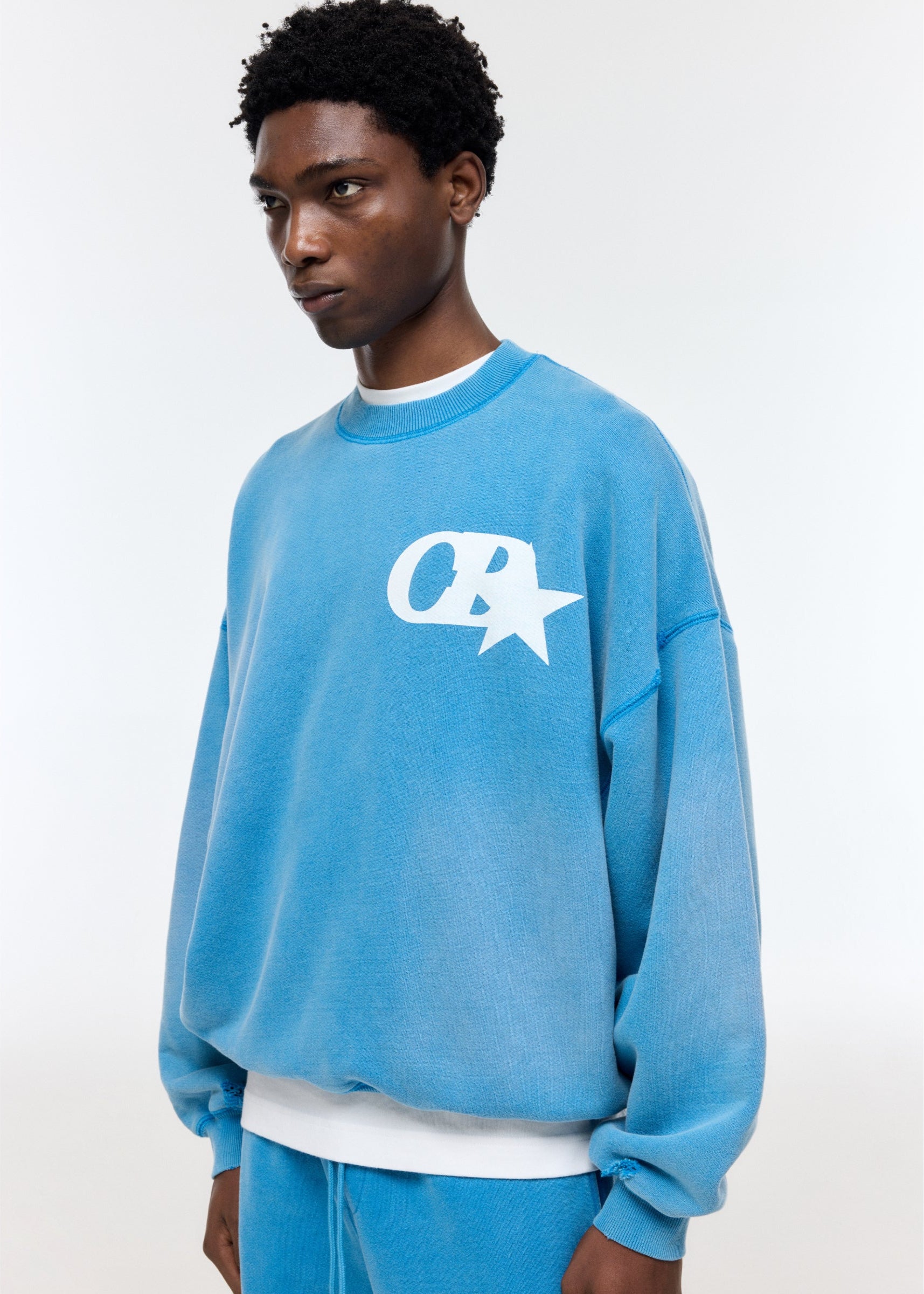 CB STAR Distressed Sweatshirt for Men & Women - Vintage Style Pullover Hoodie for Casual Wear & Street Fashion