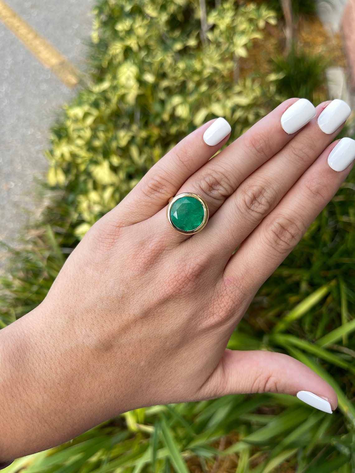 11.33ct 18K Gold Plated Emerald Round Bezel Statement Engagement Ring for Women - Perfect for Proposals, Anniversaries & Special Occasions