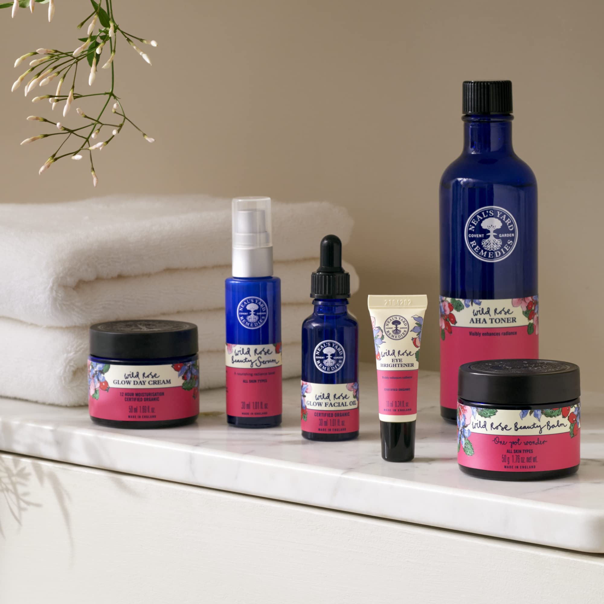 Neal's Yard Remedies Organic Wild Rose Beauty Serum - Hydrating & Anti-Aging Facial Serum for Glowing Skin | Perfect for Dry Skin & Nighttime Skincare Routine
