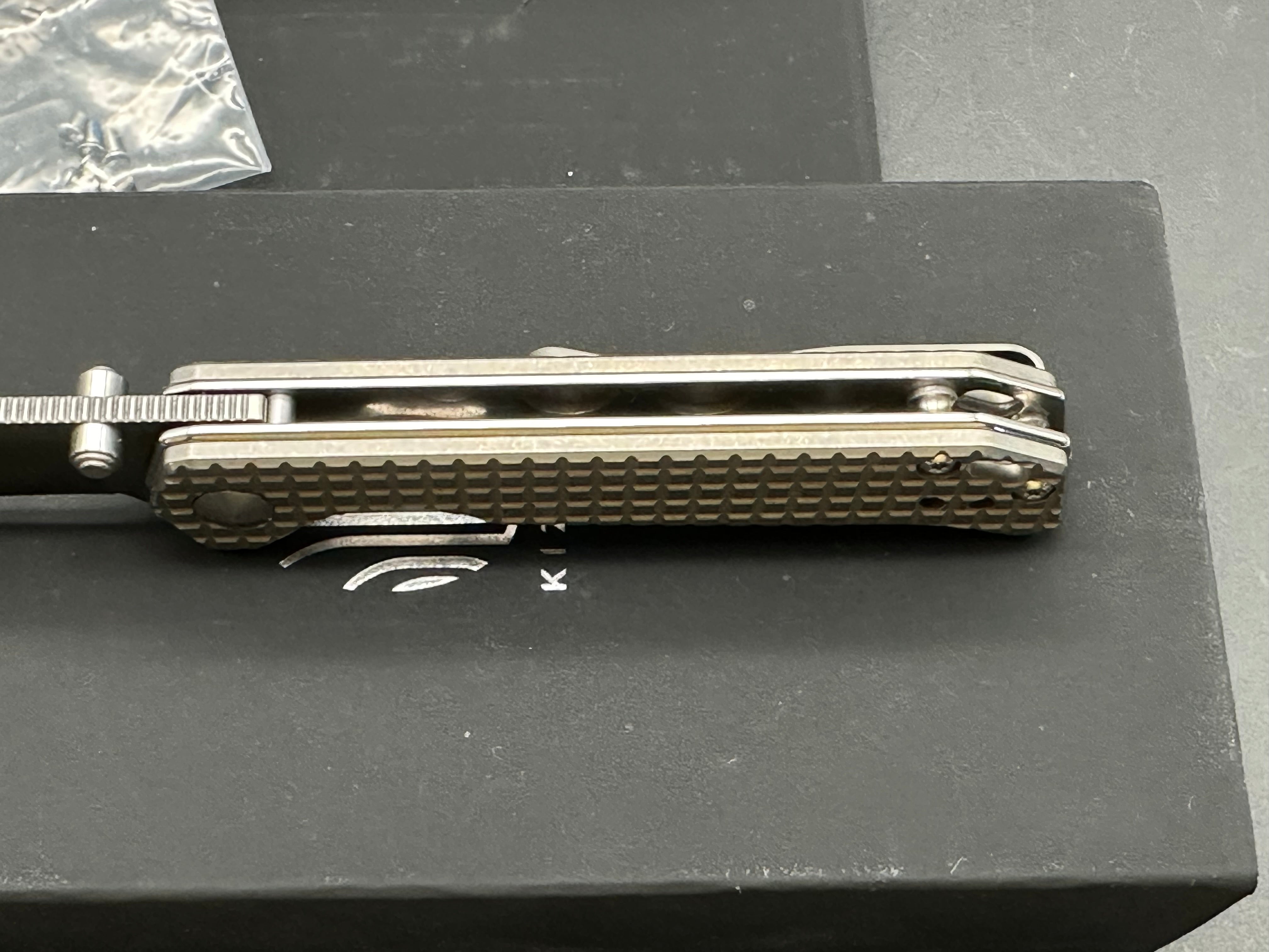 Kizer Begleiter Mini Titanium Frame Lock Pocket Knife with M390 Blade - EDC, Outdoor, Camping & Survival Gear