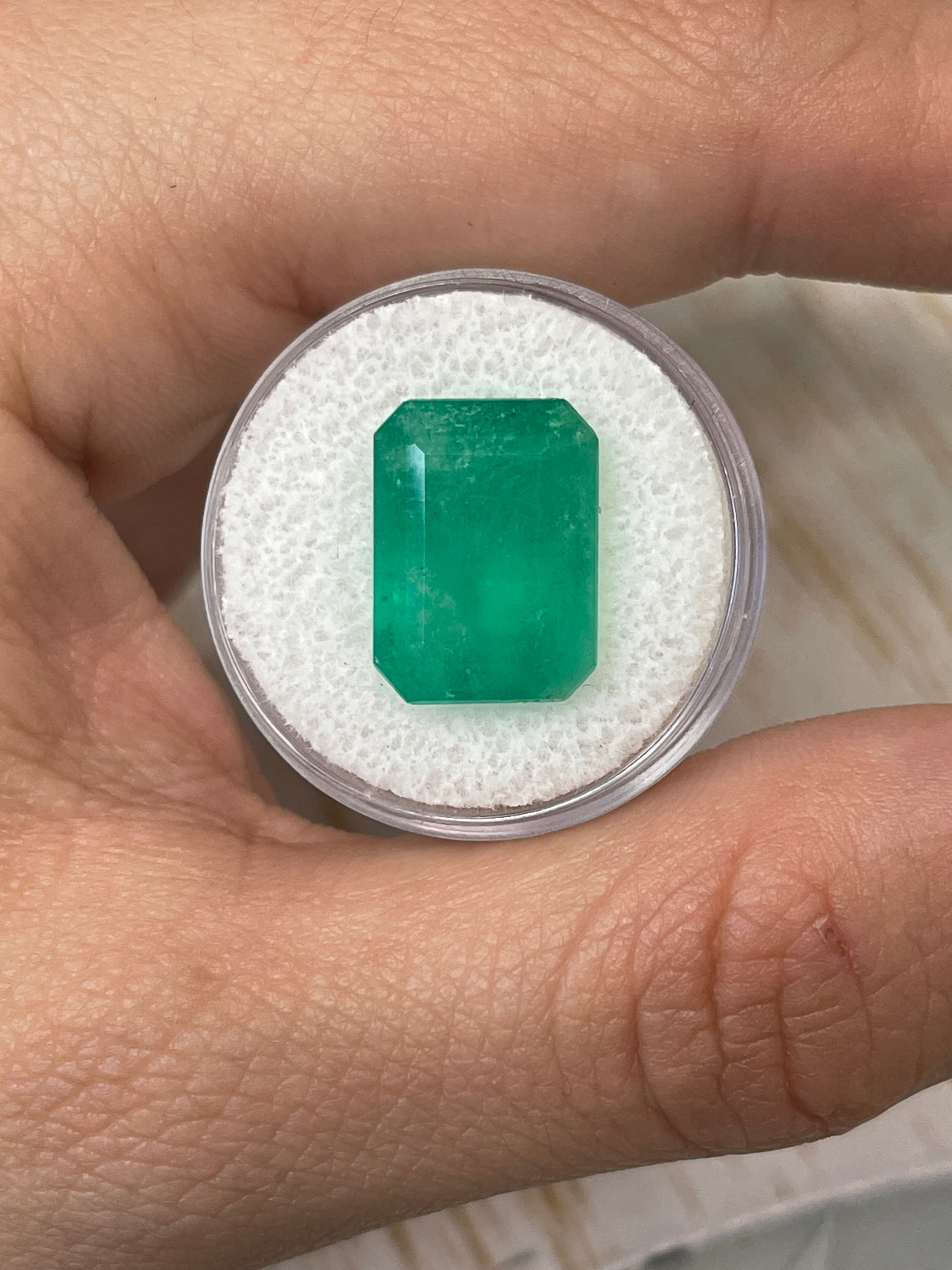 10.03 Carat Natural Colombian Emerald Loose Gemstone - 15.5x12mm Emerald Cut for Jewelry Making, Engagement Rings & Luxury Gifts