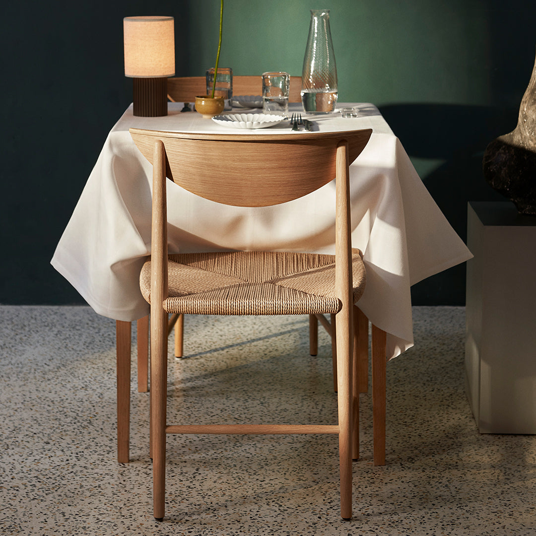 Modern HM3 Dining Chair - Elegant Wooden Seat for Kitchen, Dining Room & Office - Perfect for Home Decor & Entertaining Guests