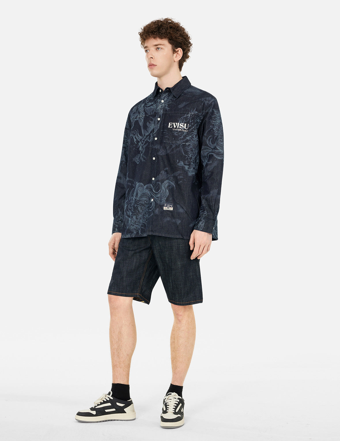 Embroidered Brocade Daicock Appliqué Denim Shorts for Men - Regular Fit Vintage Style Casual Wear for Summer Outings and Beach Vacations