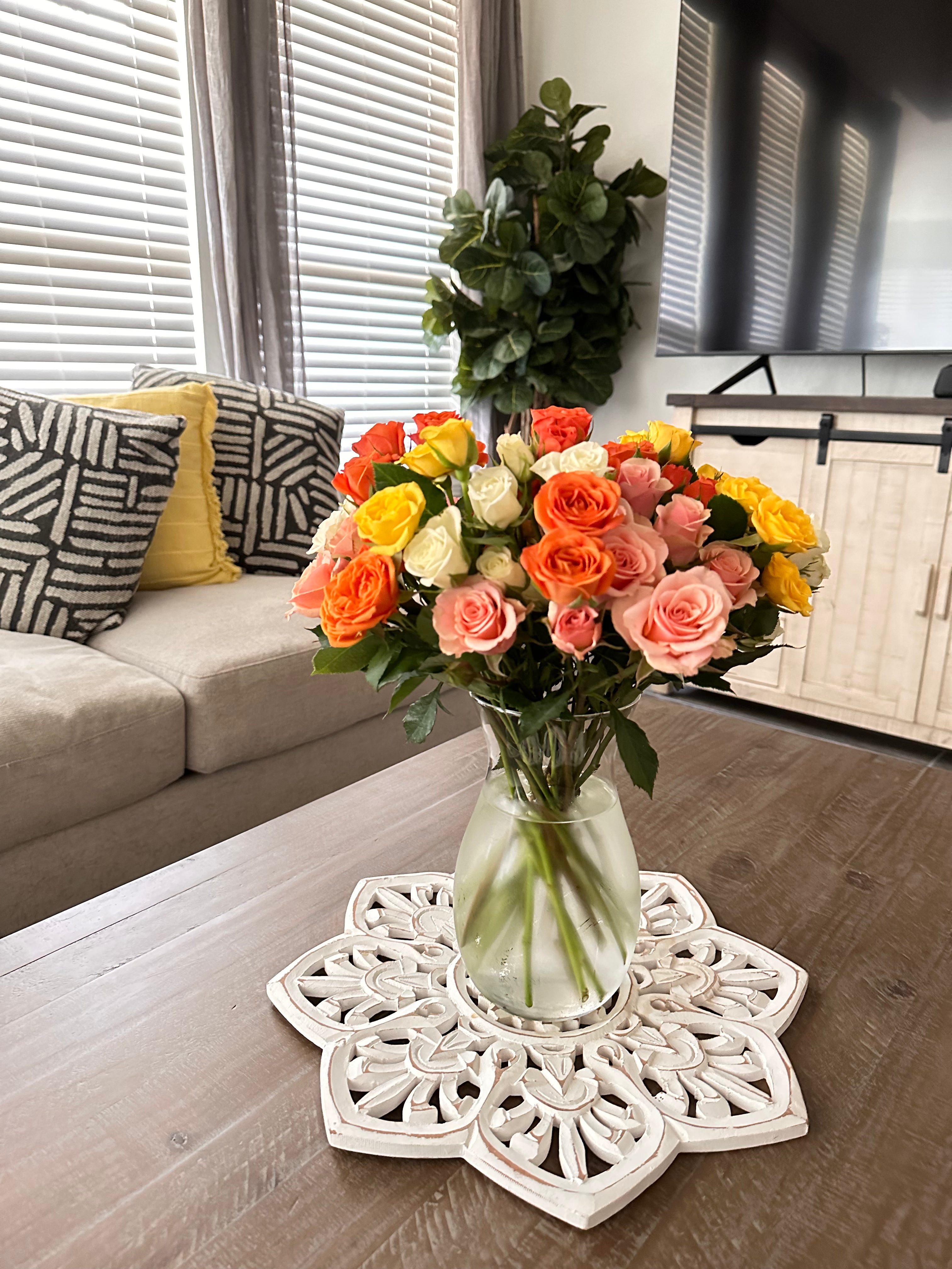 Flower Of The Month Club - Fresh Flower Subscription Box for Home & Office Decor | Weekly Flower Delivery for Birthdays, Anniversaries & Special Occasions