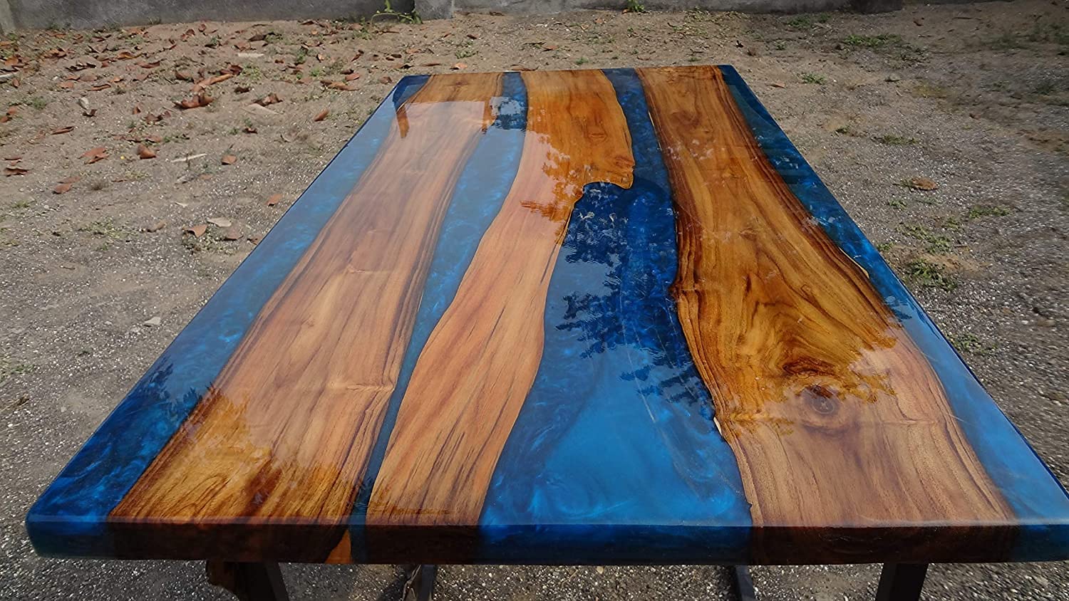 Handmade Epoxy River Table with Live Edge Wood - Natural Wood Dining Table for Kitchen & Dining Room - Unique Resin Coffee Table for Home & Office Decor