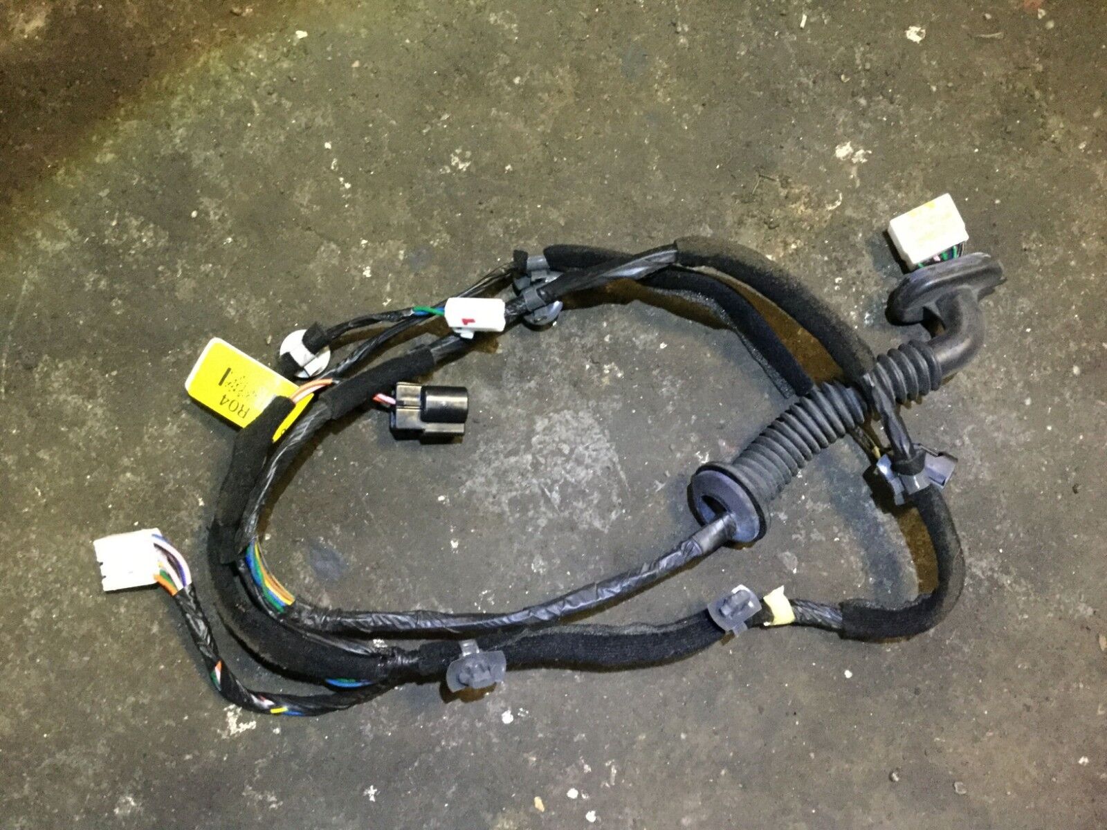 2006-2011 Kia Rio Right Rear Passenger Door Wire Harness OEM Replacement - Perfect for DIY Auto Repairs & Electrical Fixes