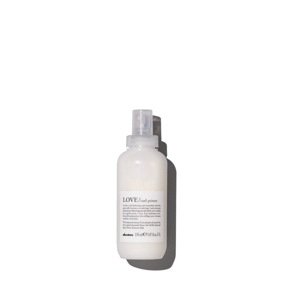 Davines Essential LOVE Curl Primer 150ml - Moisturizing & Defining Curl Cream for Frizzy Hair - Perfect for Daily Curly Hair Care & Styling at Home or Salon