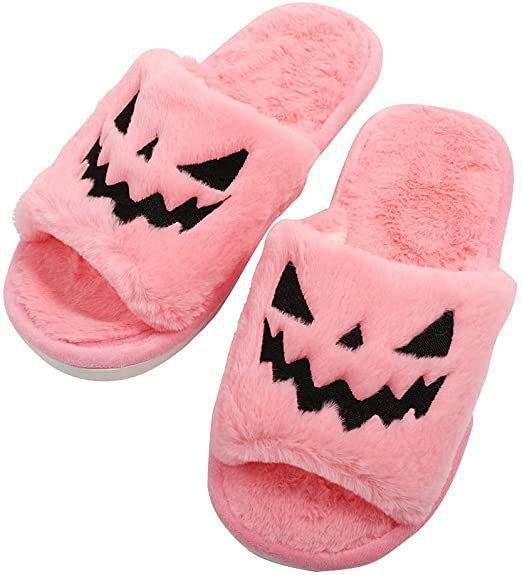 Spooky Snuggles Halloween Slippers - Cozy Ghost & Pumpkin Design Fuzzy House Shoes for Women & Men - Perfect for Halloween Parties, Trick or Treating & Festive Home Comfort