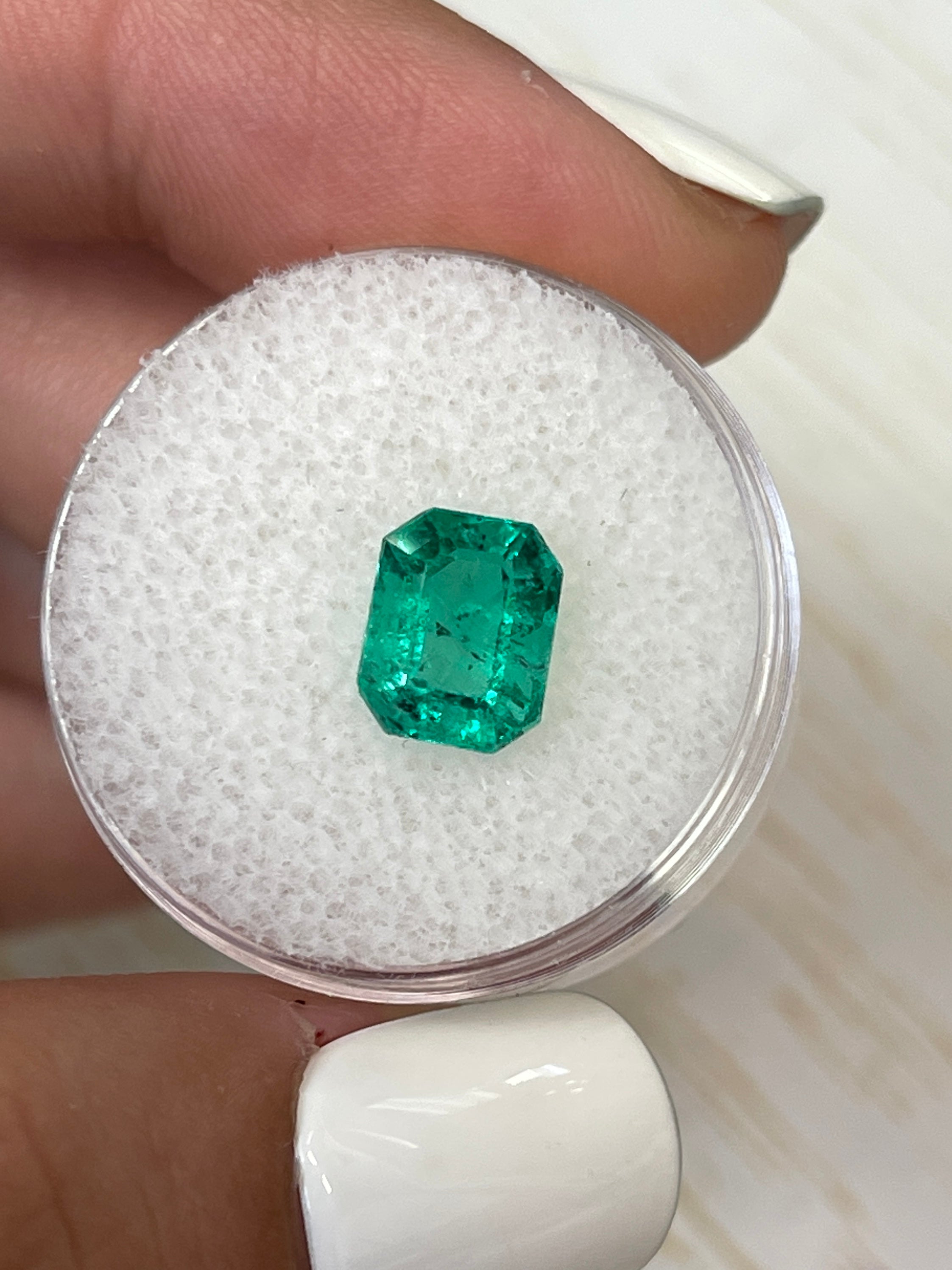2.12 Carat 9x7mm Natural Colombian Emerald Loose Gemstone - Bluish Green with Freckles, Emerald Cut for Jewelry Making, Engagement Rings & Collector's Items