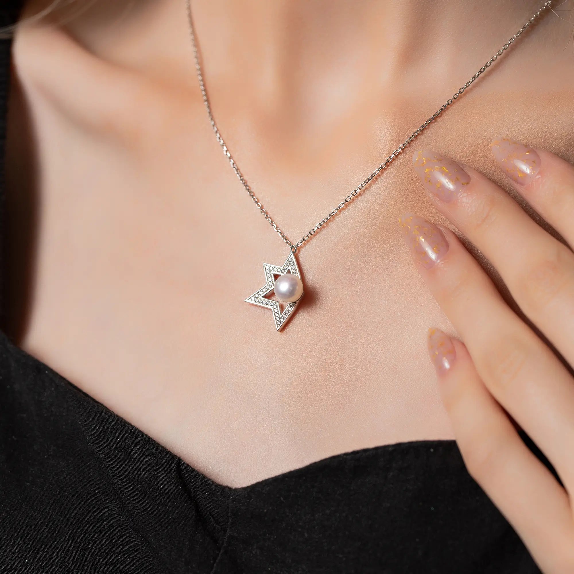 Elegant Pearl Star Necklace for Women - Dainty 18K Gold Plated Pendant Jewelry for Gifts, Date Night & Special Occasions
