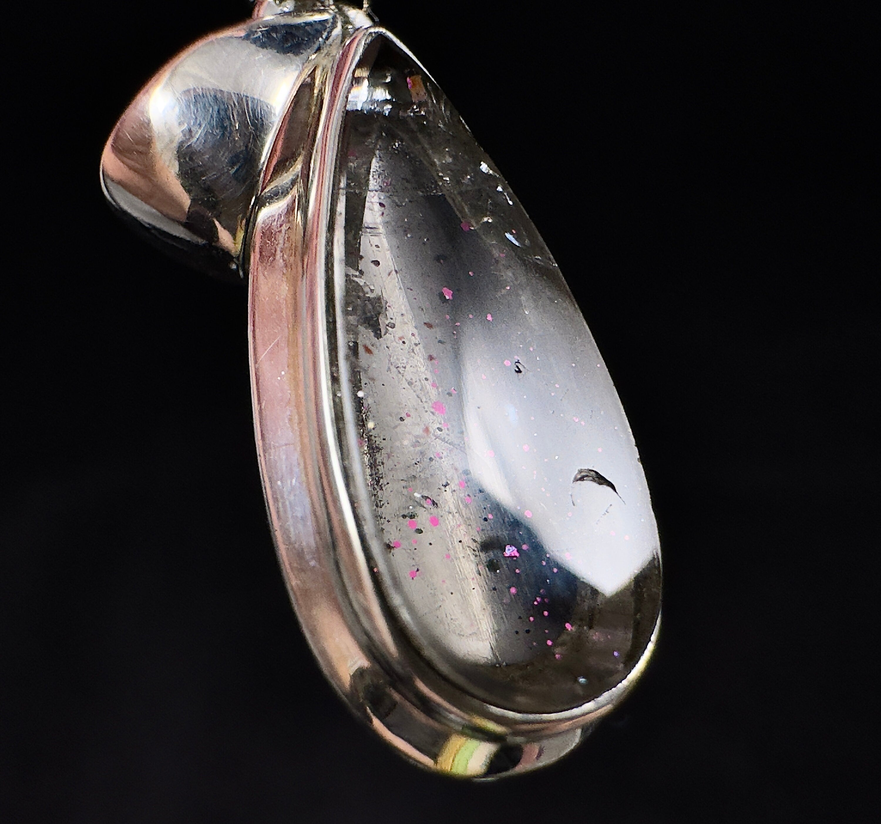 Handmade Pink Fire Quartz Crystal Pendant Necklace - Natural Covellite Healing Stone Jewelry for Women, Spiritual Energy & Chakra Balancing | Perfect for Meditation, Yoga & Gift Giving