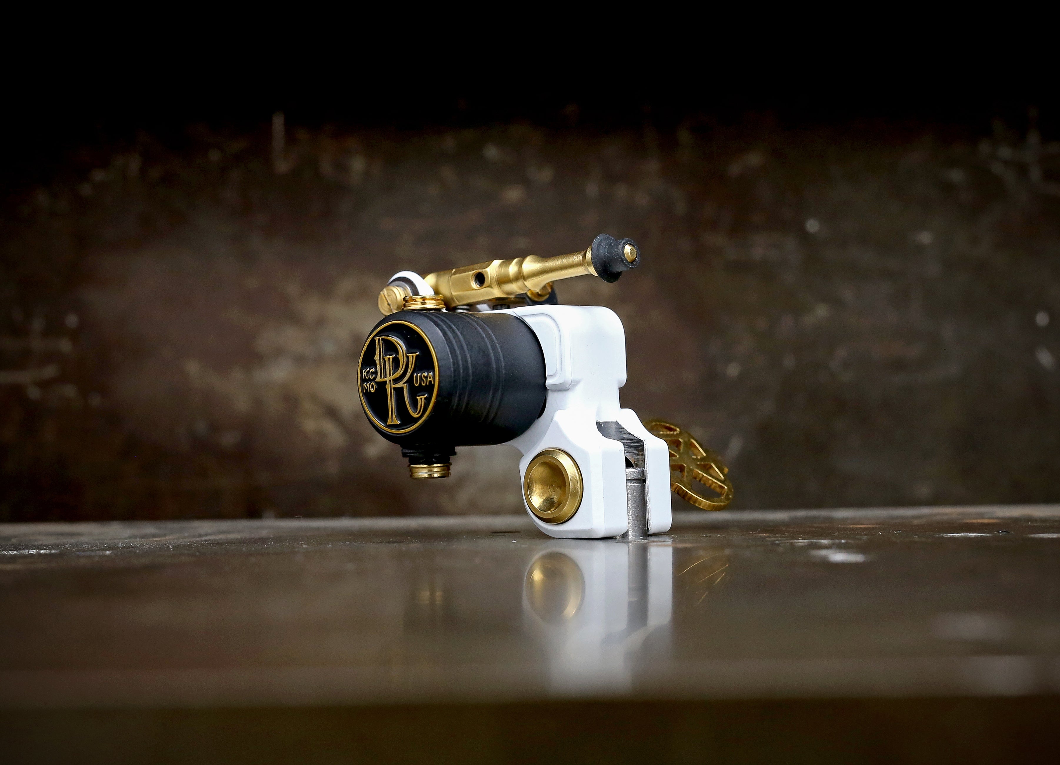 Dan Kubin Sidewinder 46er White & Gold Skateboard - High Performance Deck for Street & Park Riding | Perfect for Skaters & Collectors