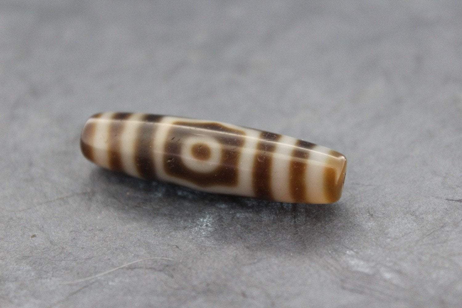 Authentic Tibetan Dzi Bead with 3 Eyes - Spiritual Protection & Good Luck Charm for Meditation, Jewelry Making, and Energy Healing