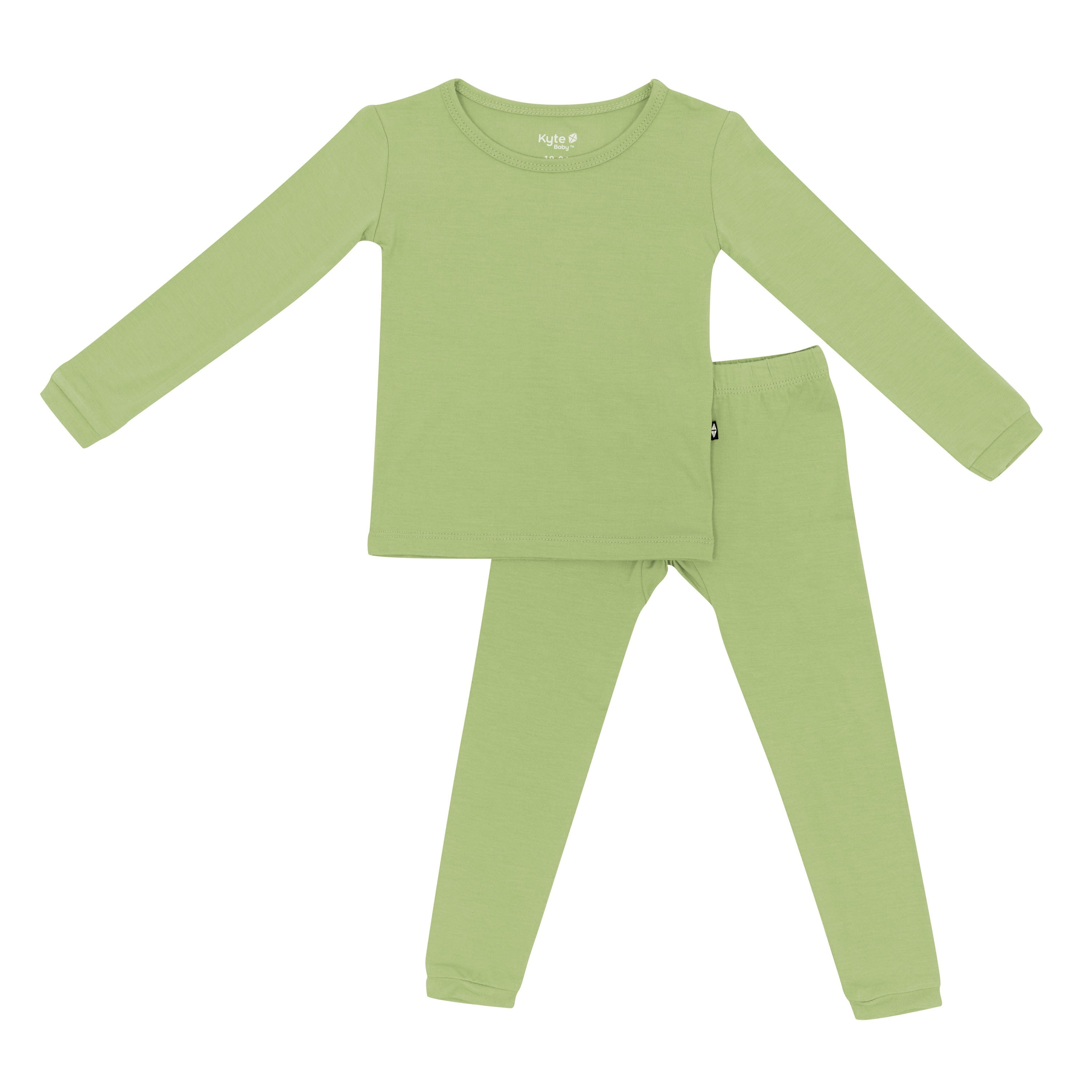 Comfortable Long Sleeve Pajamas for Women & Men - Soft Cotton Sleepwear with Honu Turtle Design - Perfect for Cozy Nights, Loungewear & Gift Giving