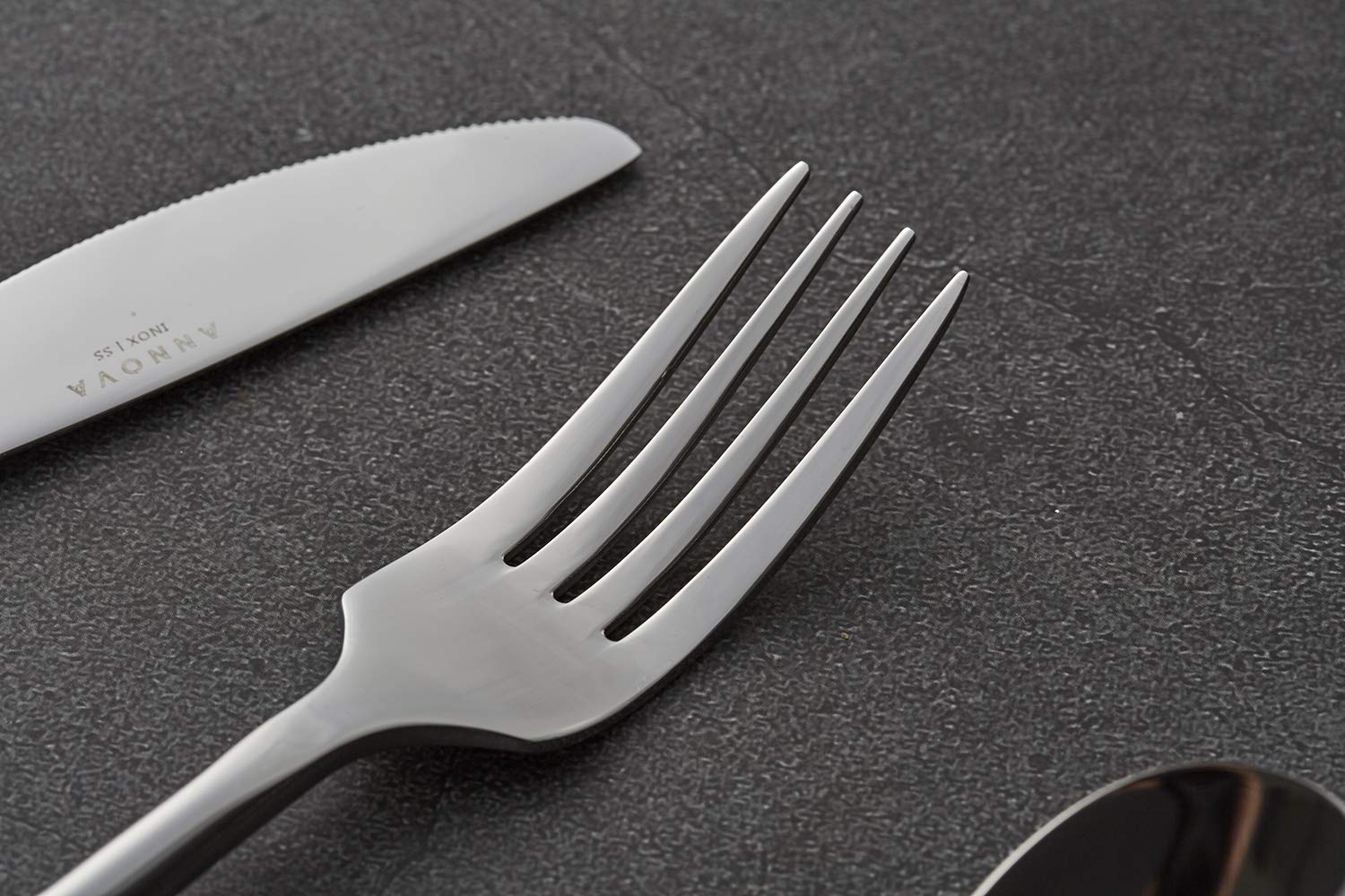Annova 24-Piece Stainless Steel Flatware Set - Premium Forged Silverware (6 Dinner Forks, 6 Knives, 6 Spoons, 6 Teaspoons) - Service for 6 - Perfect for Dinner Parties, Weddings & Everyday Dining