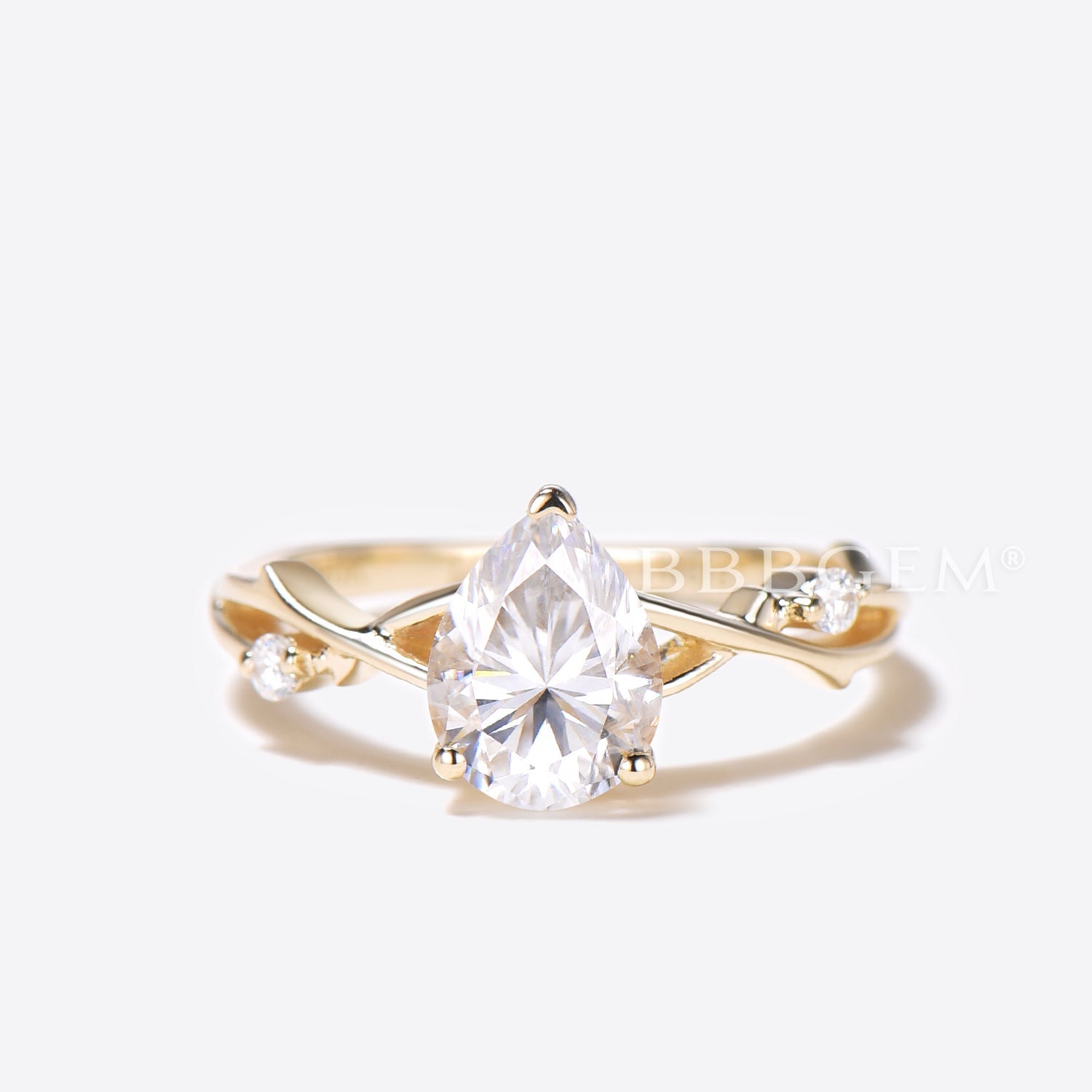 1.25CT Pear Cut Moissanite Engagement Ring Set for Women - Twisted Vine Solitaire Ring in Gold, Perfect for Proposals, Weddings & Anniversary Gifts