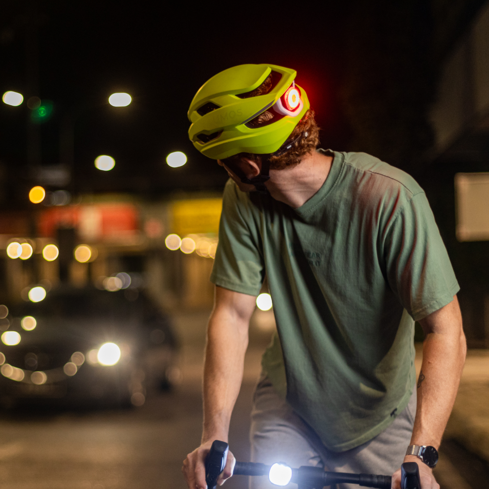 Lumos Ultra Fly 24713759 - Premium LED Bike Helmet for Night Cycling & Commuting - High Visibility, Lightweight & Comfortable for Urban Riders & Outdoor Enthusiasts