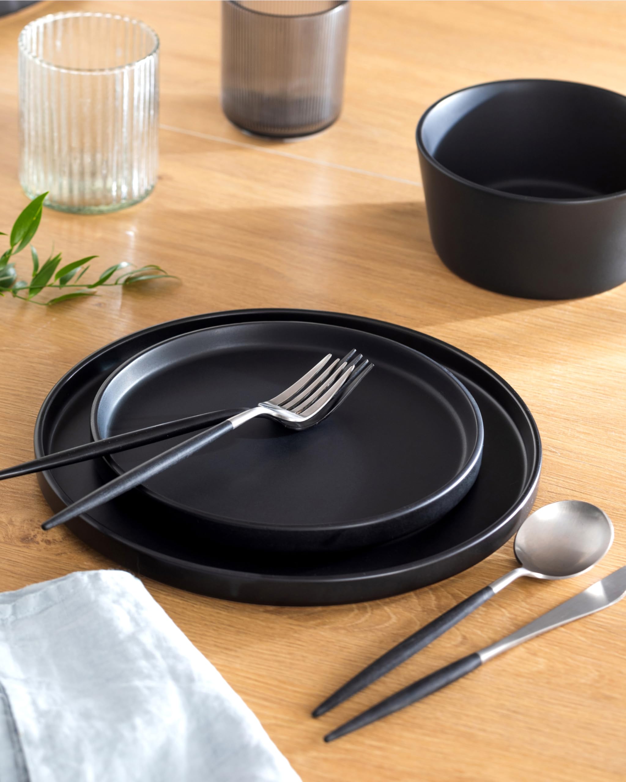 Premium Matte Black Stoneware Pasta Bowls Set of 4 - 7.7