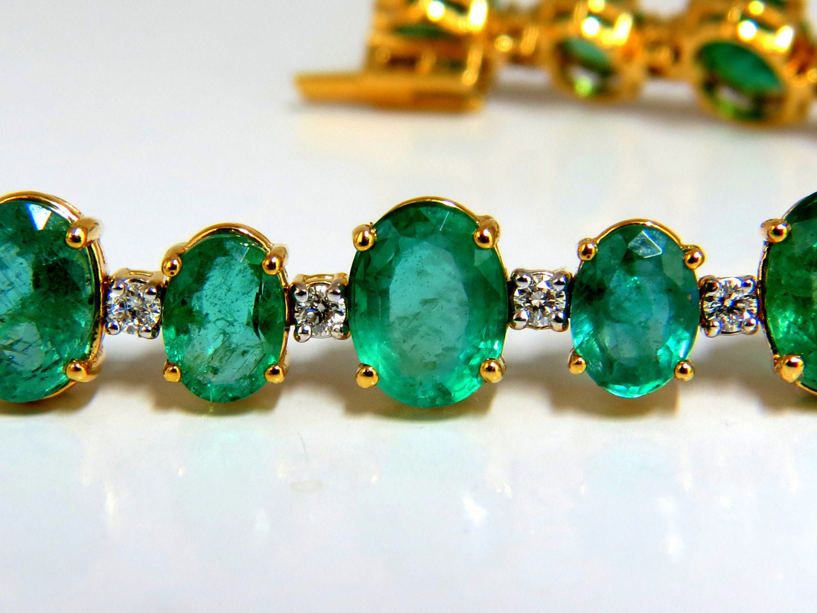22.86ct Natural Bright Green Emerald & Diamond Tennis Bracelet in 14K Gold - Perfect for Weddings, Parties & Special Occasions