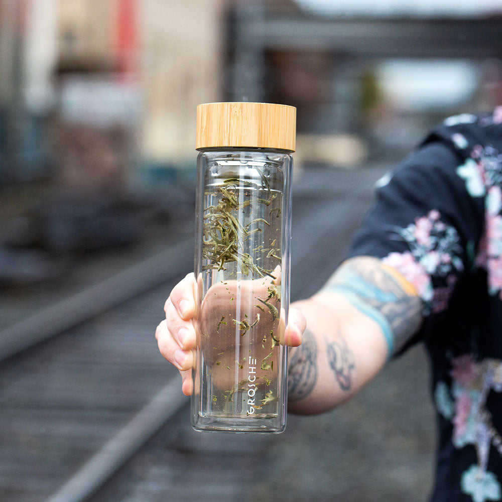 Premium Grosche Glass Tea Infuser - Reusable Loose Leaf Tea Strainer with Silicone Lid - Perfect for Iced Tea, Herbal Tea & Hot Brewing at Home or Office