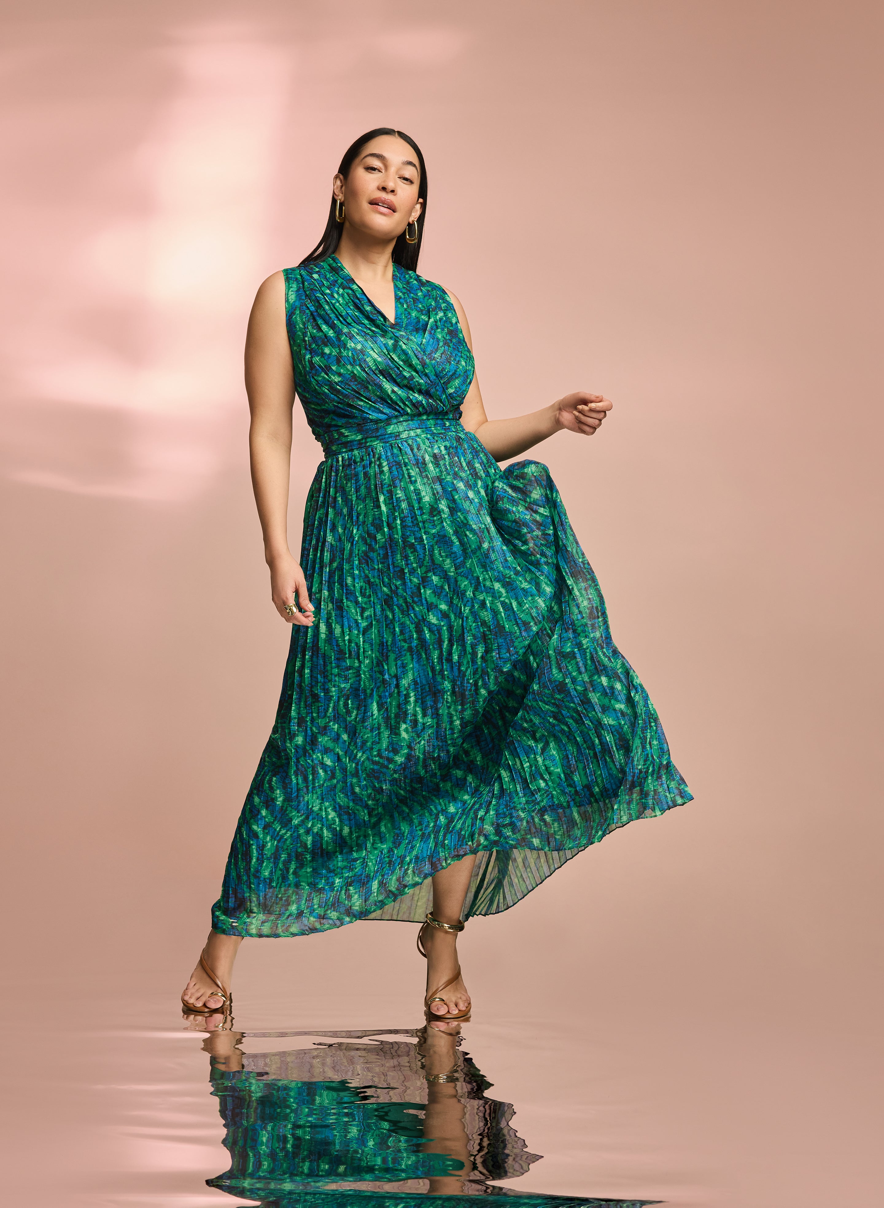 Elegant Chiffon Abstract Print Dress for Women - Flowy Summer Party & Wedding Guest Outfit