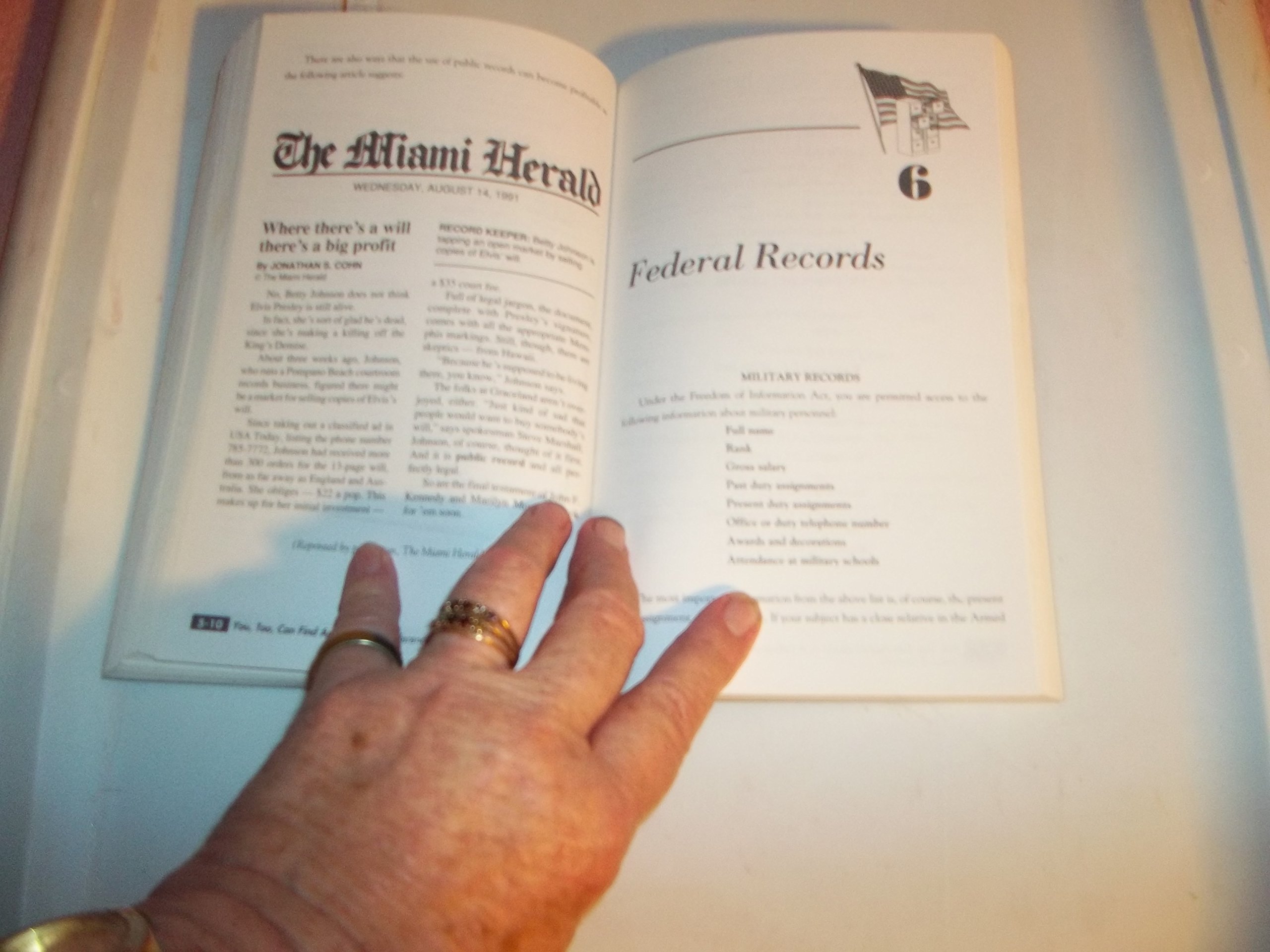 Find Anyone Easily: The Ultimate Reference Manual for Personal & Professional Searches | Perfect for Private Investigators, Genealogy Research & Background Checks