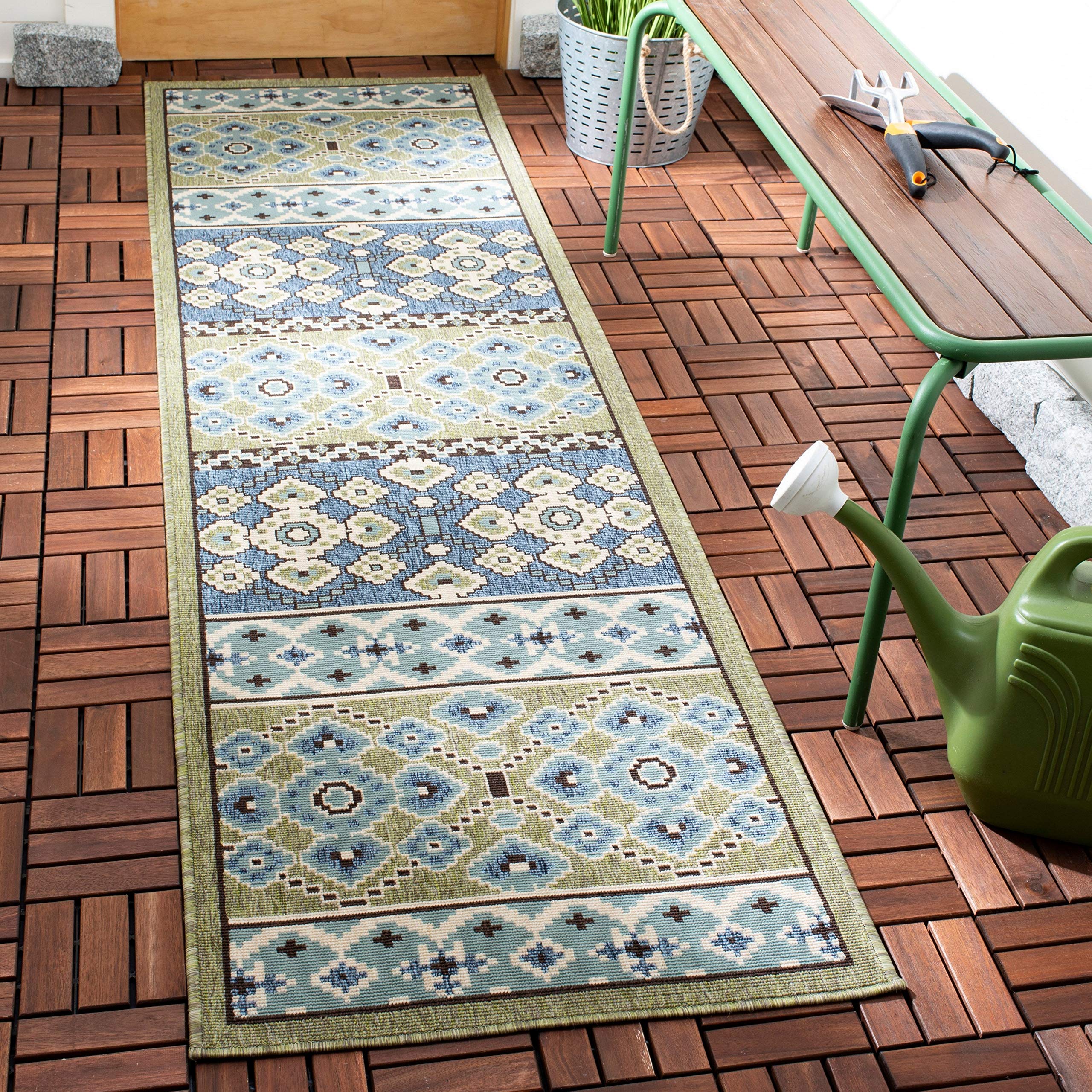 Safavieh Veranda Numa Indoor Outdoor Rug - 8x10, 8x11 Feet - Red Chocolate Brown Rectangle - Durable for Kitchen, Living Room, Patio, Deck & Garden - Weather Resistant & Easy to Clean