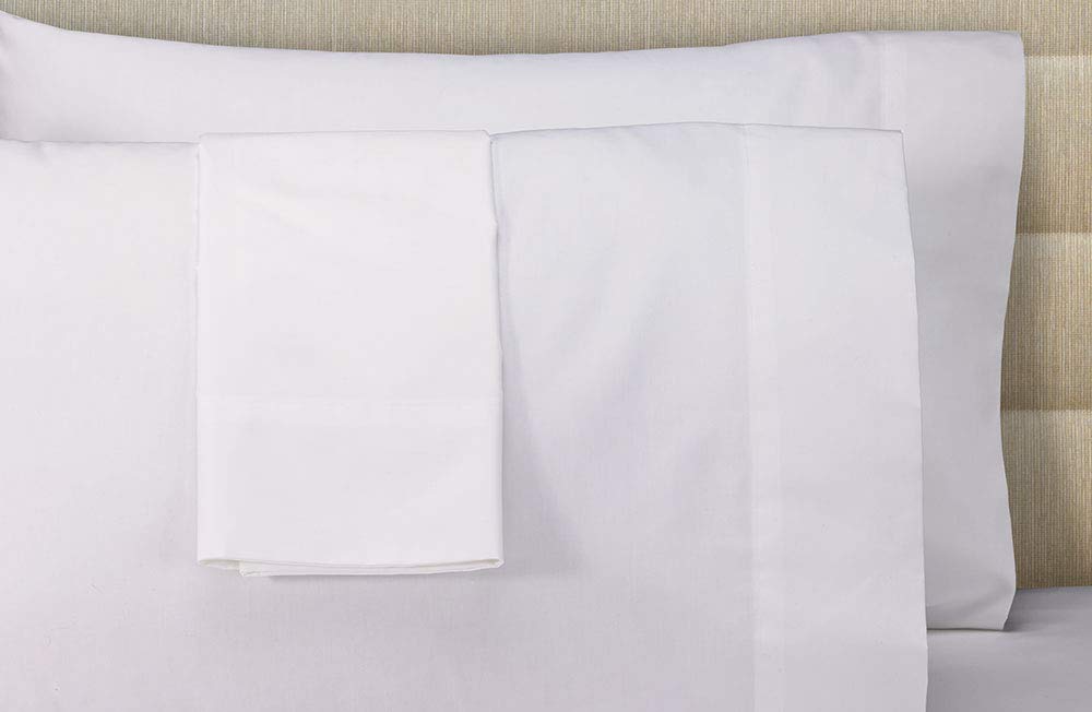 Courtyard by Marriott Hotel Signature Pillowcases - Premium Soft & Breathable Cotton Blend King Size Pillowcase Set (2-Pack, White) for Luxury Hotel-Style Comfort at Home | Perfect for Guest Rooms, Master Bedrooms & Travel