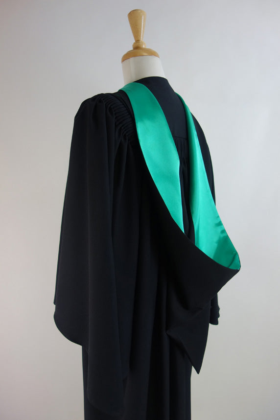 Victoria University Bachelor Graduation Gown Set - Official Academic Regalia for Graduation Ceremony - Cap, Gown & Tassel Set - Perfect for University Commencement, Photos & Formal Events