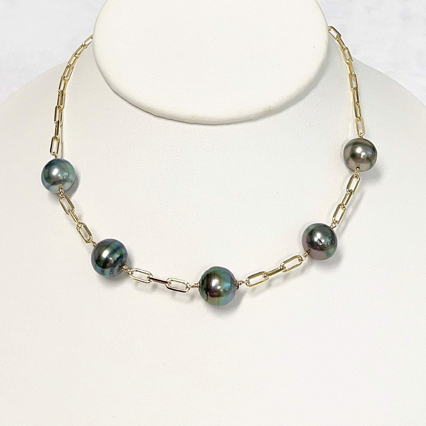 Exquisite Tahitian Pearl Jewelry Set - Elegant Black Pearl Necklace & Earrings for Women | Perfect for Weddings, Parties & Special Occasions