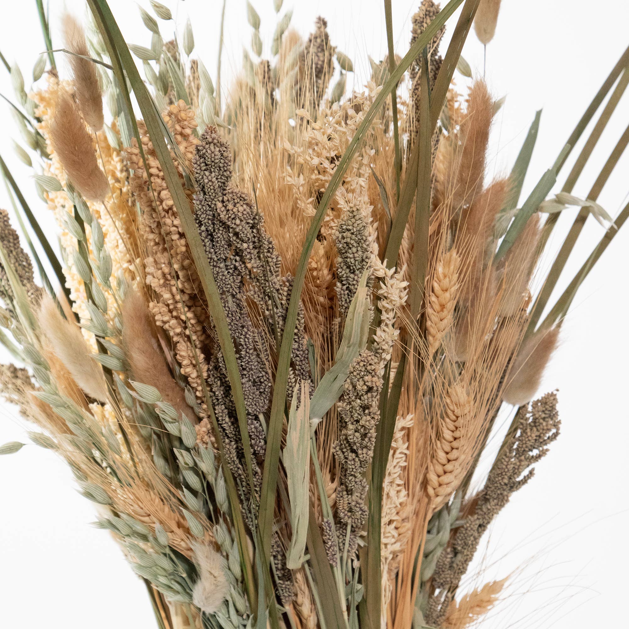 Eco-Friendly Wheat Sheaf Centerpiece - Natural Grain Decor for Rustic Weddings & Farmhouse Tablescapes