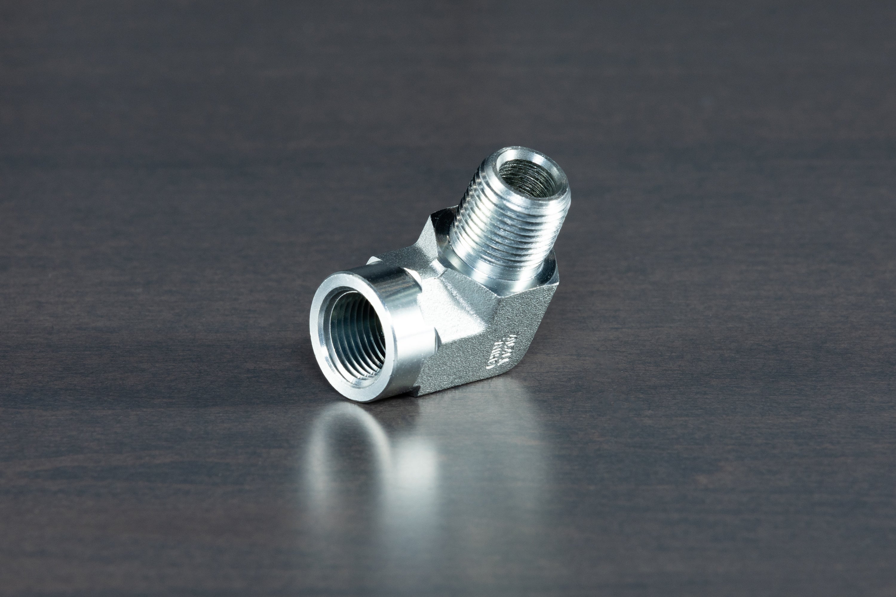 Stainless Steel 3/8 NPT 90° Elbow Fitting - Corrosion Resistant Pipe Connector for Plumbing, Gas, and Hydraulic Systems