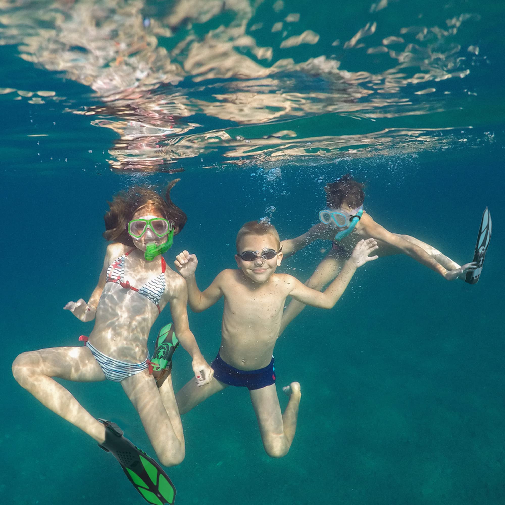 Kids Snorkel Set - Adjustable Diving Mask, Snorkel & Swim Fins with Anti-Fog Technology | Complete Snorkeling Gear for Children | Perfect for Pool, Beach & Ocean Adventures