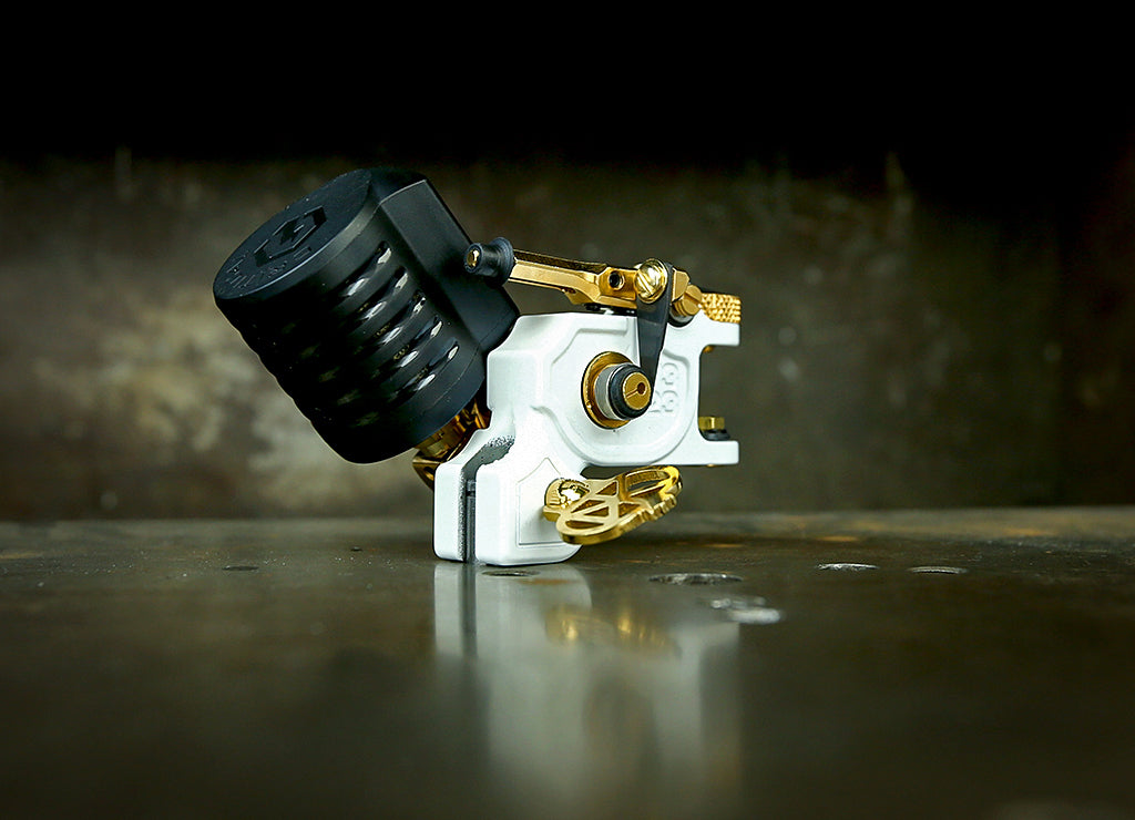 Dan Kubin V3/23 Sidewinder White & Gold RCA Cable - Premium Audio Connector for Home Theater, Studio Recording & DJ Equipment