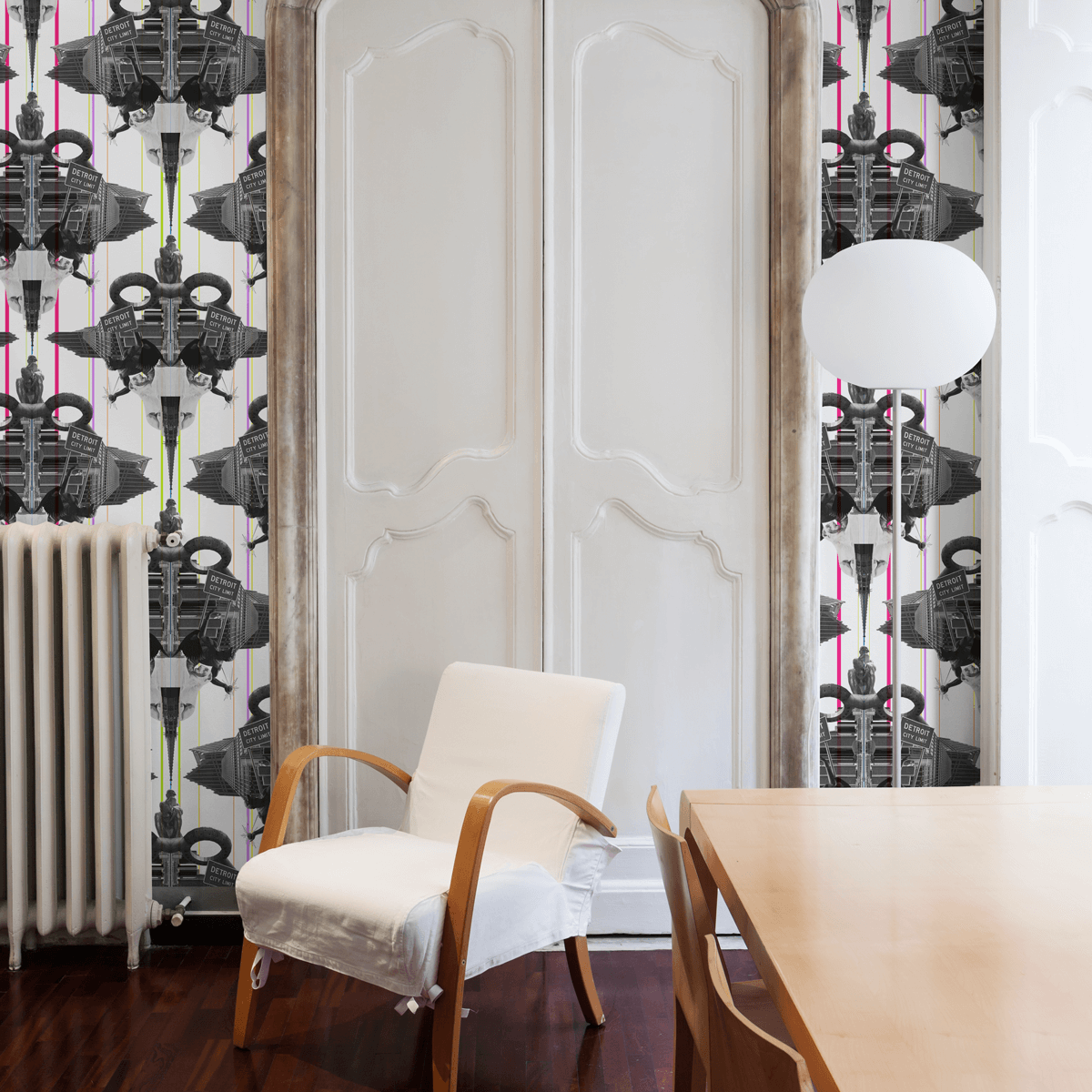 Damask Detroit Cass Wallpaper - Vintage Floral Peel and Stick Wallpaper for Bedroom, Living Room & Home Decor