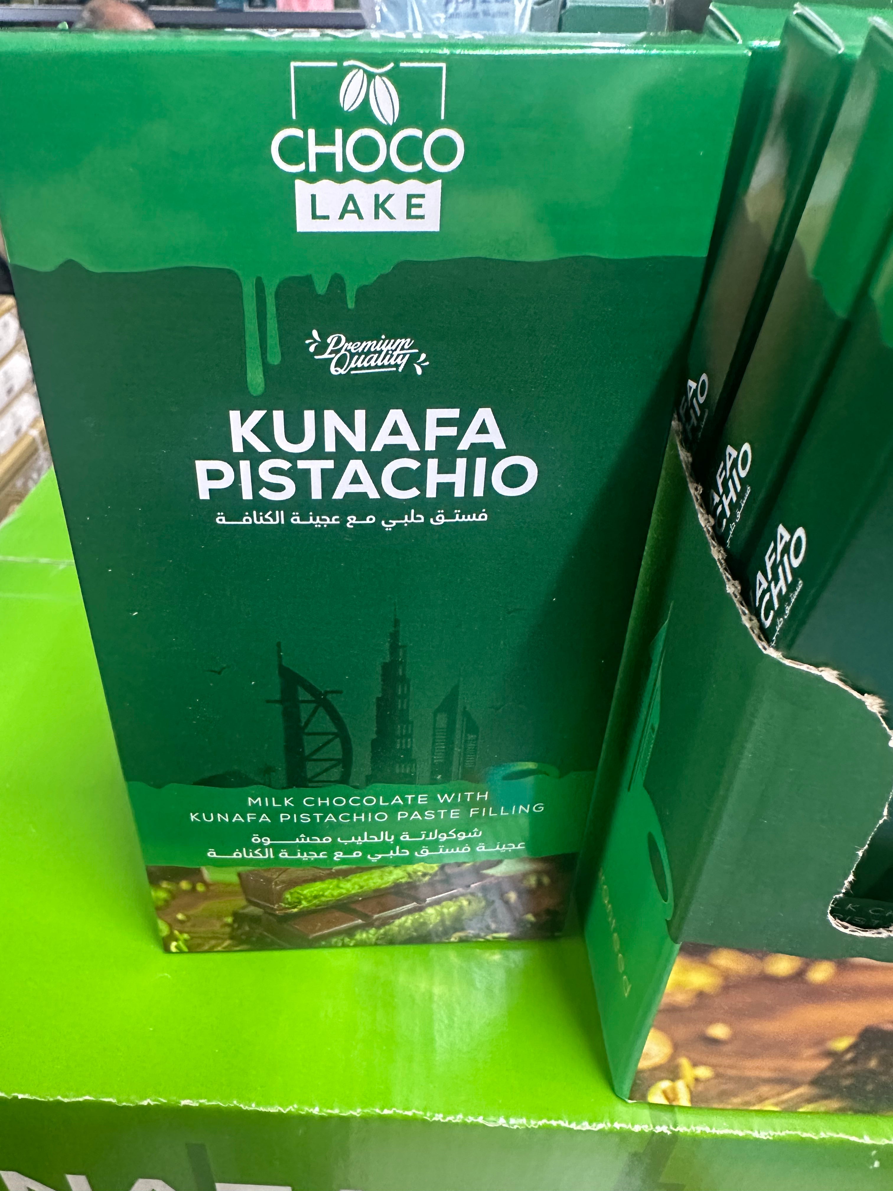 Delicious Kunafa Dubai Chocolate Bar - Authentic Middle Eastern Dessert for Gifting & Special Occasions
