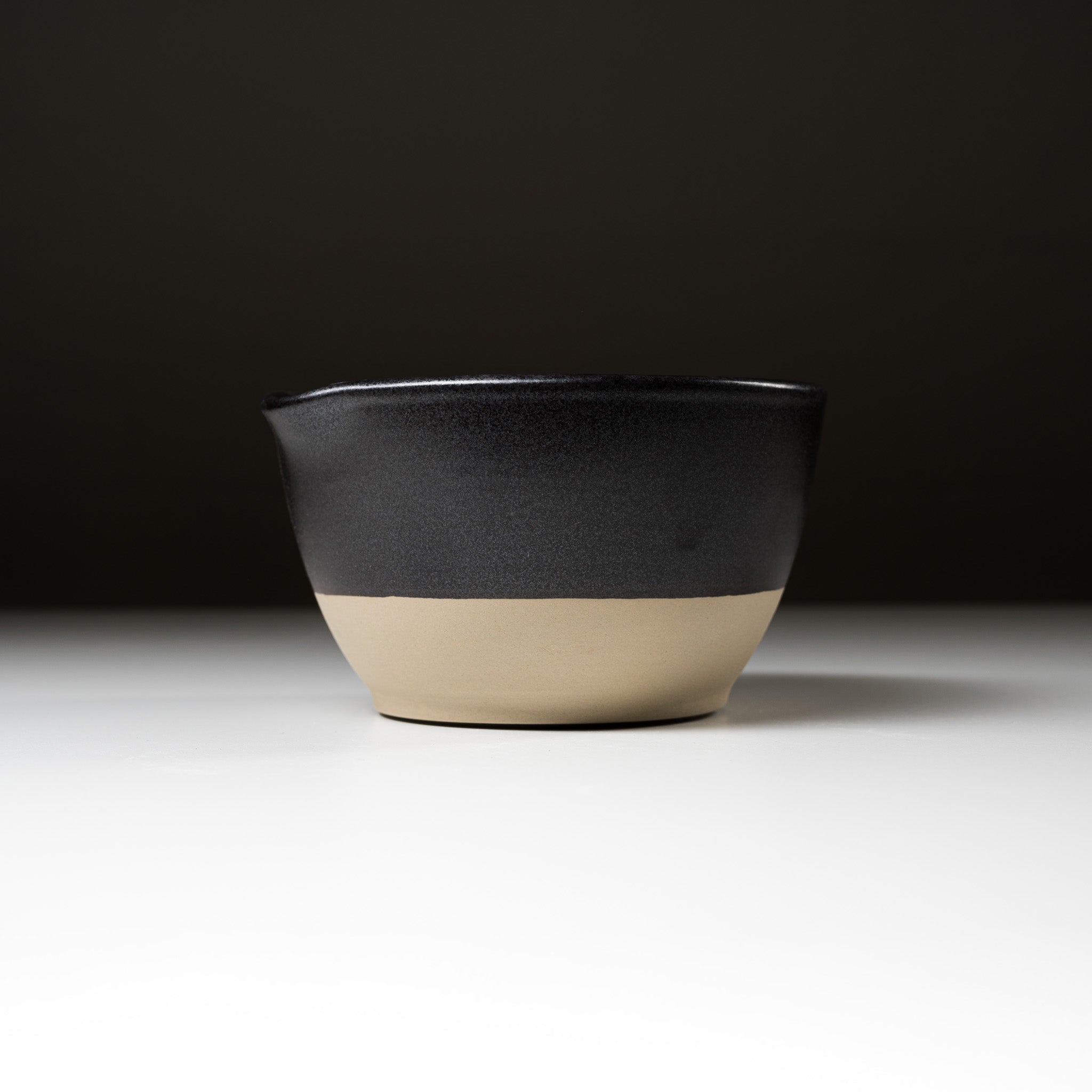 Premium MOTOSHIGE Japanese Suribachi Bowl & Pestle Set - Traditional Seasoning Grinding Bowl - 2 Colors (Green & White) - Perfect for Grinding Sesame Seeds, Spices & Herbs for Sushi, Ramen & Asian Dishes