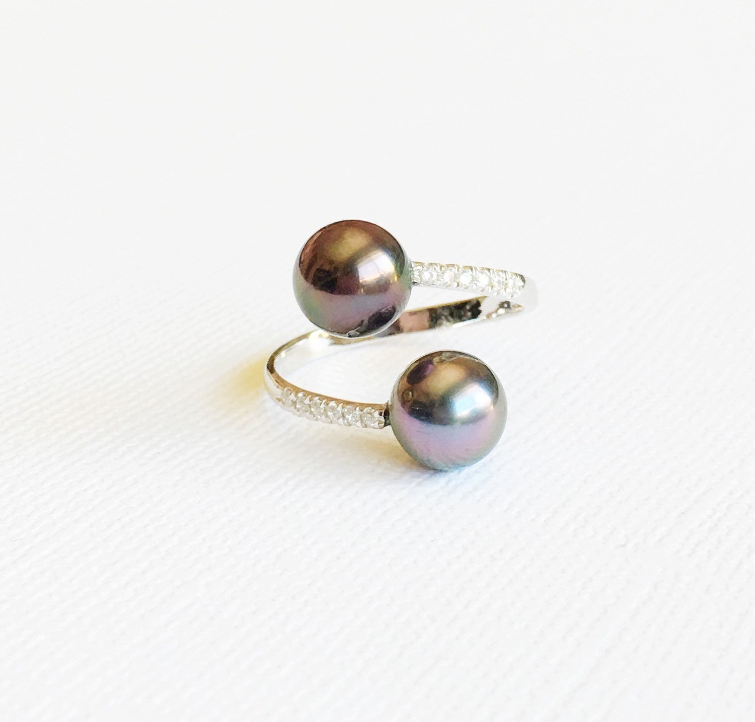 Elegant Ring Leia with Diamond Pave and Tahitian Pearls - Perfect for Weddings, Anniversaries & Special Occasions (E148)