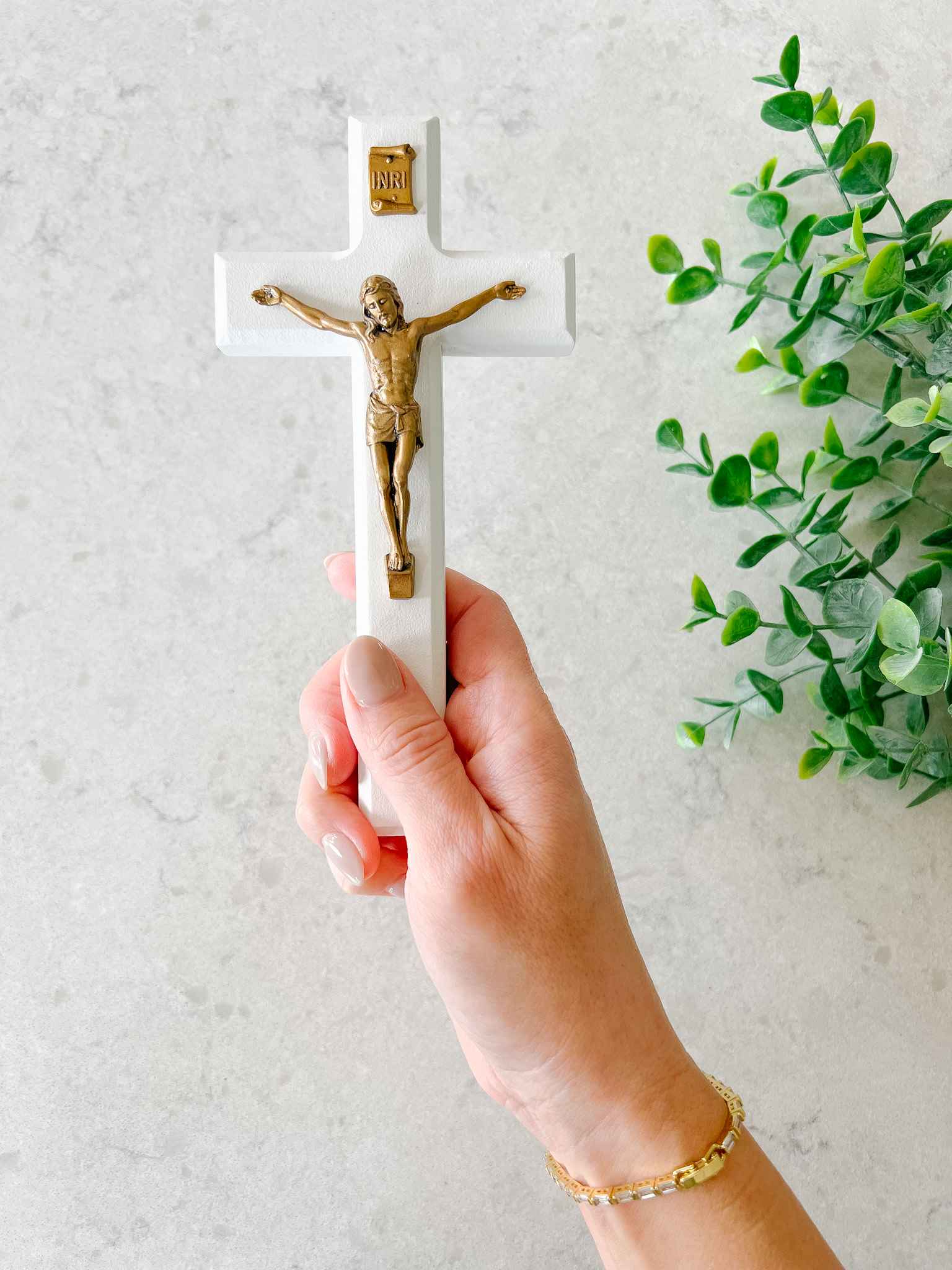 White Wooden Crucifix - Handcrafted Religious Cross for Home Decor, Church, and Prayer - Perfect for Wall Hangings and Spiritual Gifts