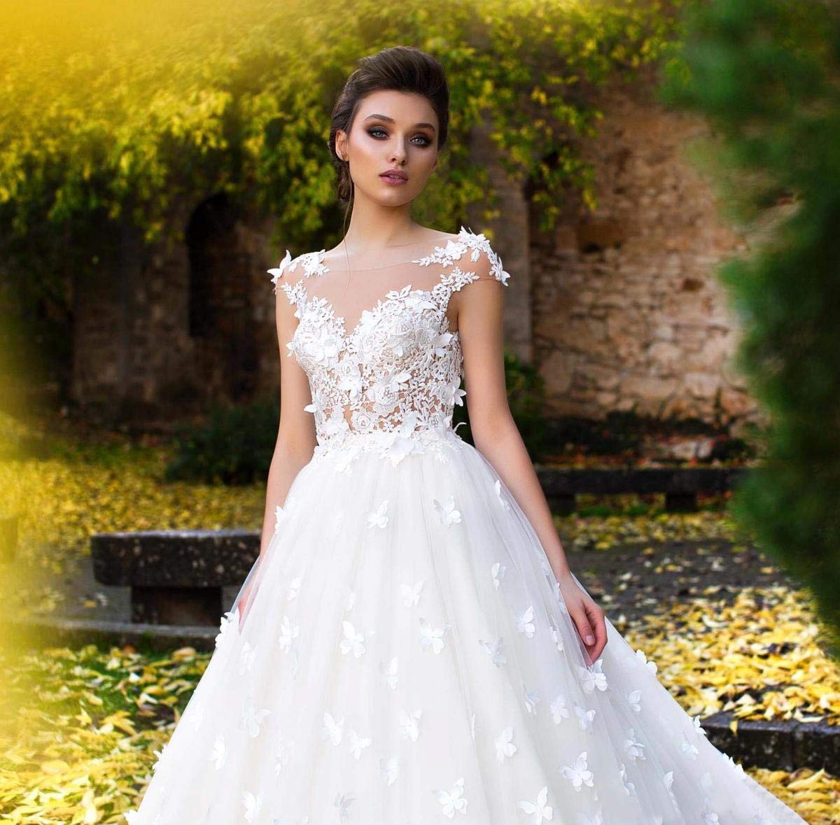 Elegant Women's Tulle Wedding Dress Ball Gown A-Line Bridal Gown with Butterfly Embroidery - Perfect for Church Weddings, Beach Ceremonies & Romantic Vows