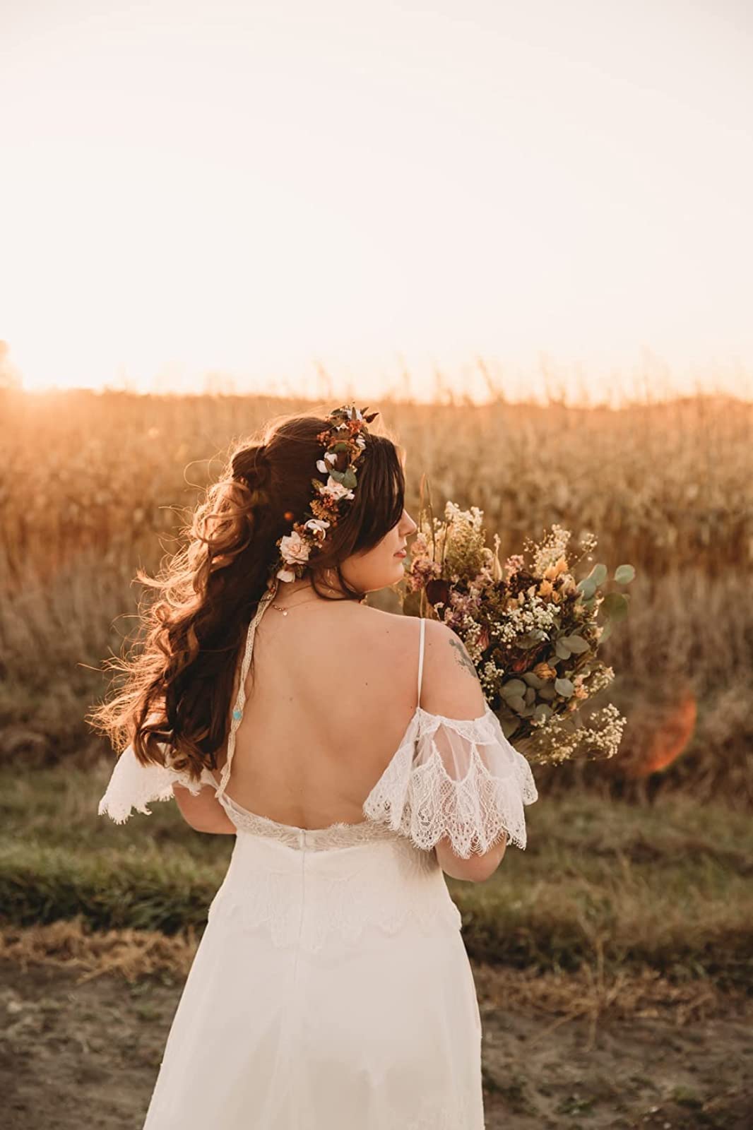 Elegant Women's Wedding Dresses with Lace & V-Neck - Boho Ruffle Sleeve Beach Wedding Gowns for Outdoor & Destination Ceremonies | Perfect for Beach, Garden & Boho Chic Weddings