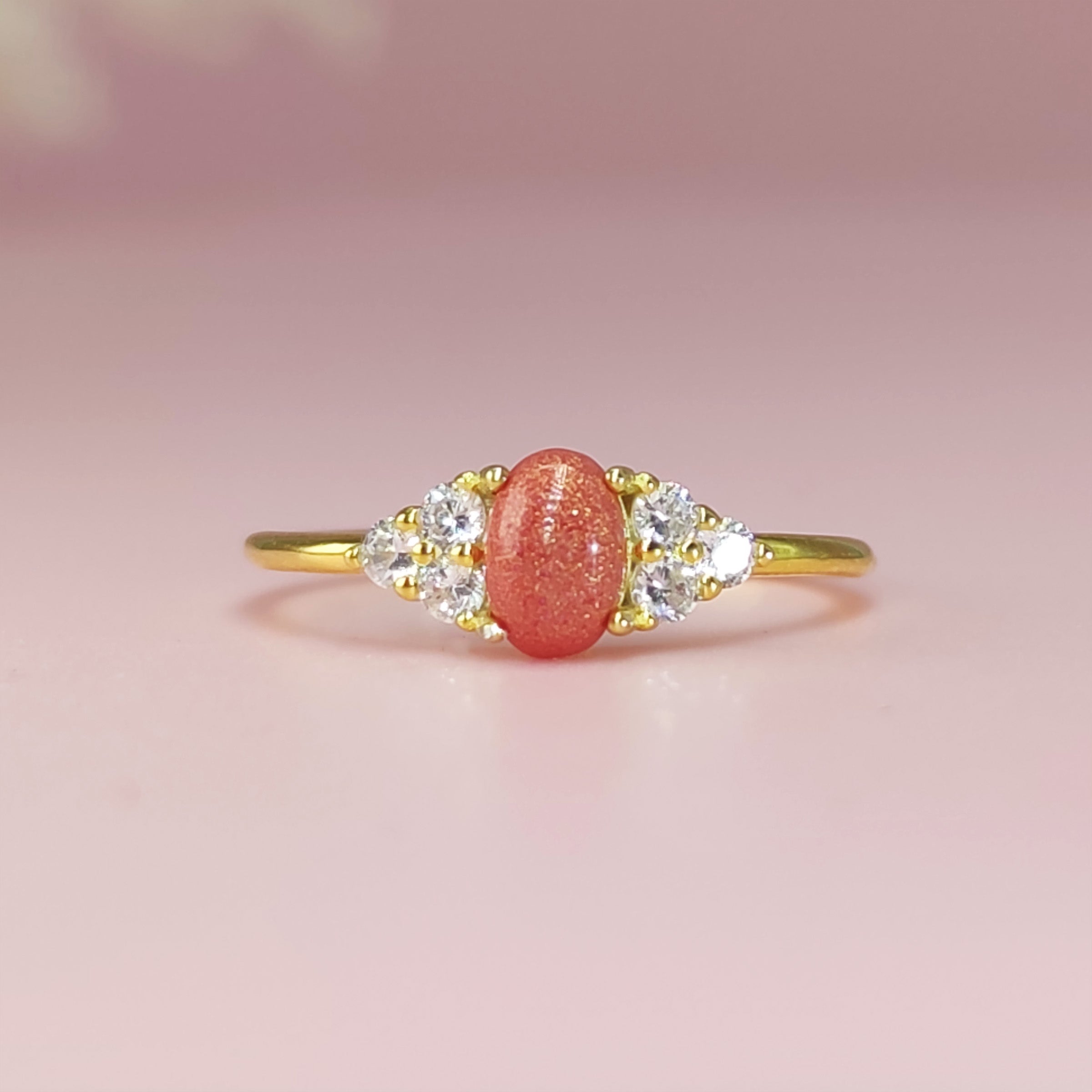 Cherished Essence Memorial Ashes Ring for Loved Ones - Keepsake Jewelry for Cremation Ashes - Perfect for Remembrance, Gifts & Special Occasions