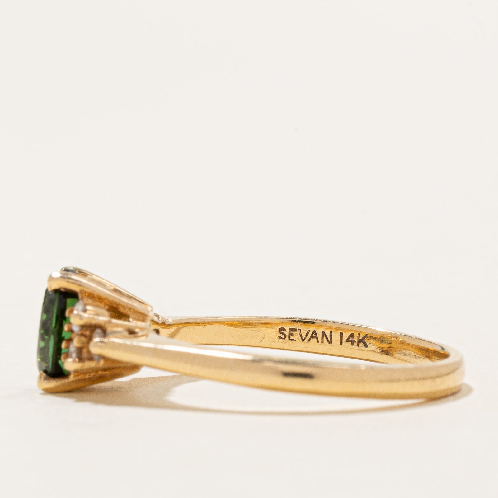 1.16ct Green Tourmaline & 0.18ct Diamond Ring - Size 8.5 - Elegant Birthstone Jewelry for Women - Perfect for Engagement, Anniversary & Special Occasions